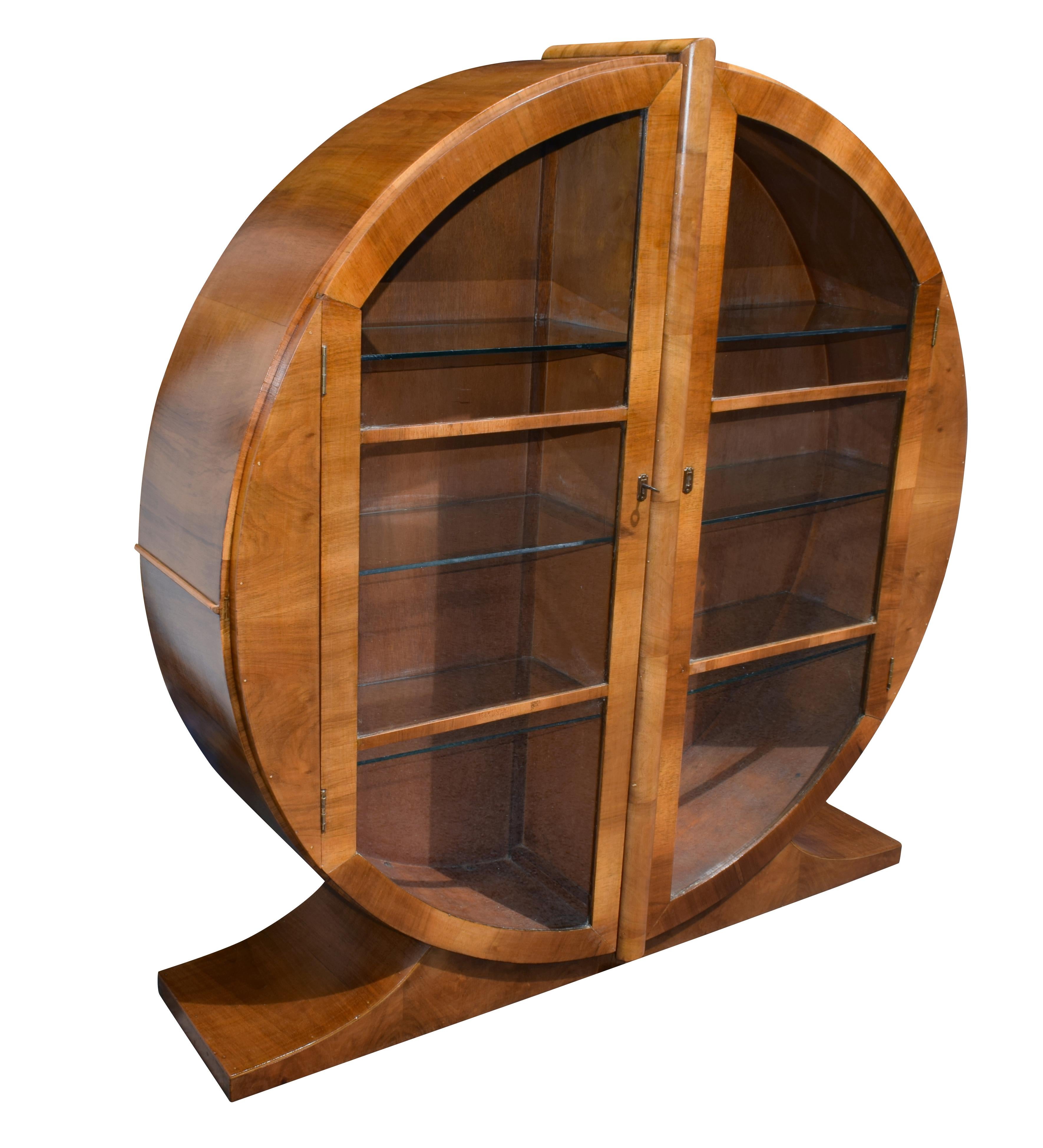 Art Deco Circular Display Vitrine Cabinet in Walnut, circa 1930 In Good Condition In Devon, England