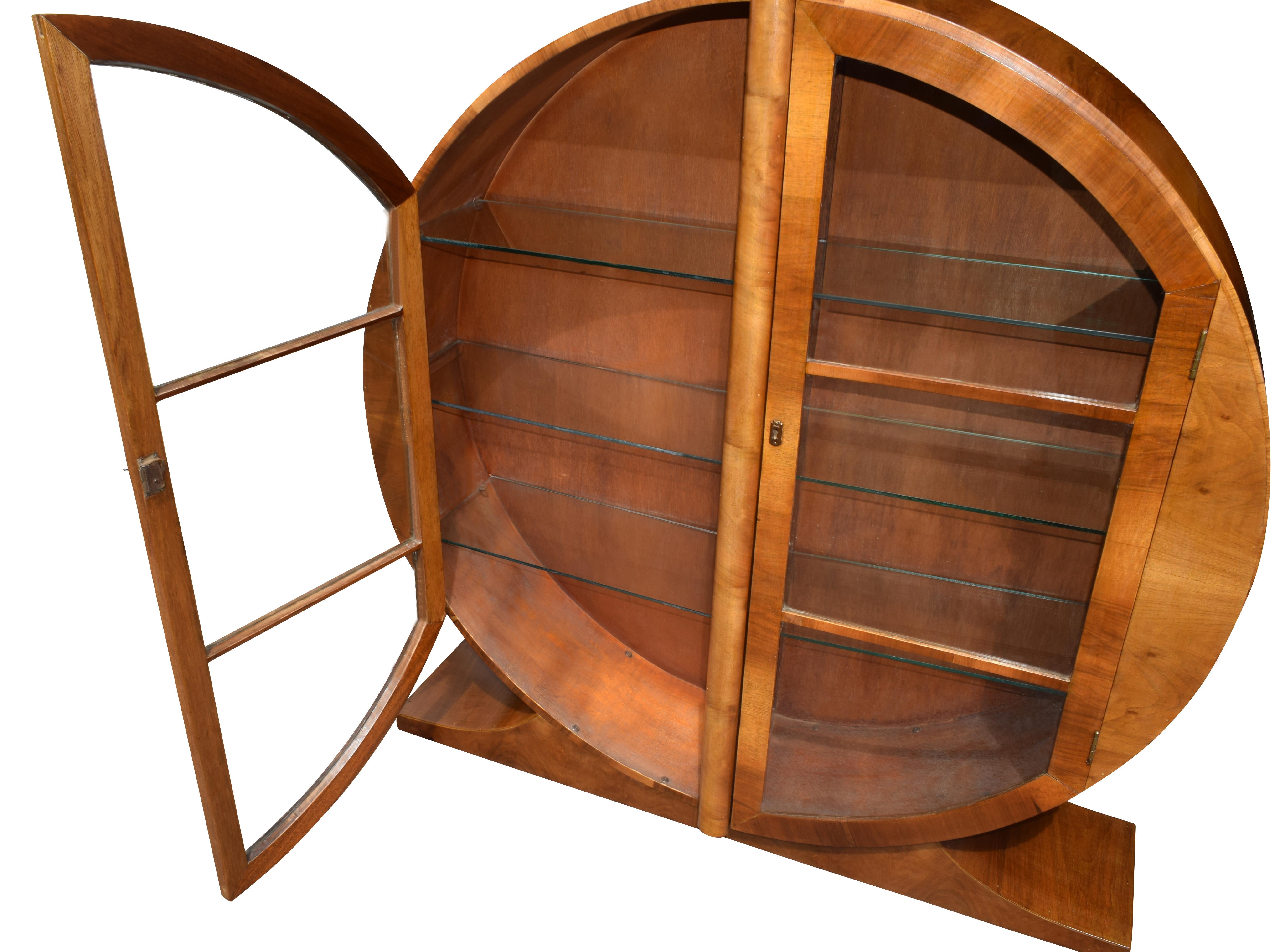 20th Century Art Deco Circular Display Vitrine Cabinet in Walnut, circa 1930