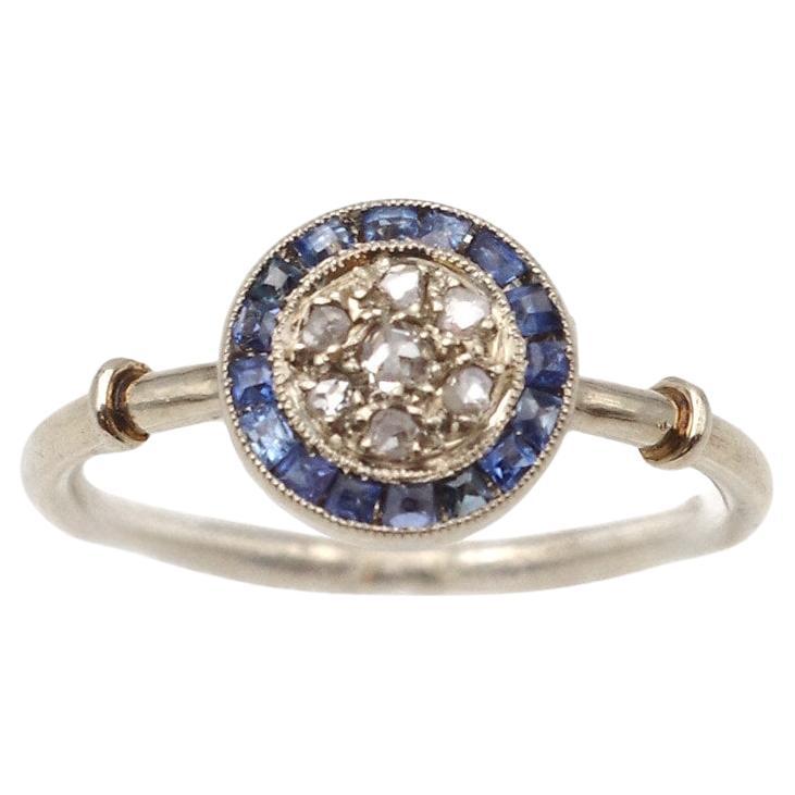 Bague saphir circulaire Art Déco en or blanc 18k et platine, Bague Art Déco en vente