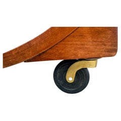 Art Decó Carro de bar circular de nogal para bebidas, inglés, años 30