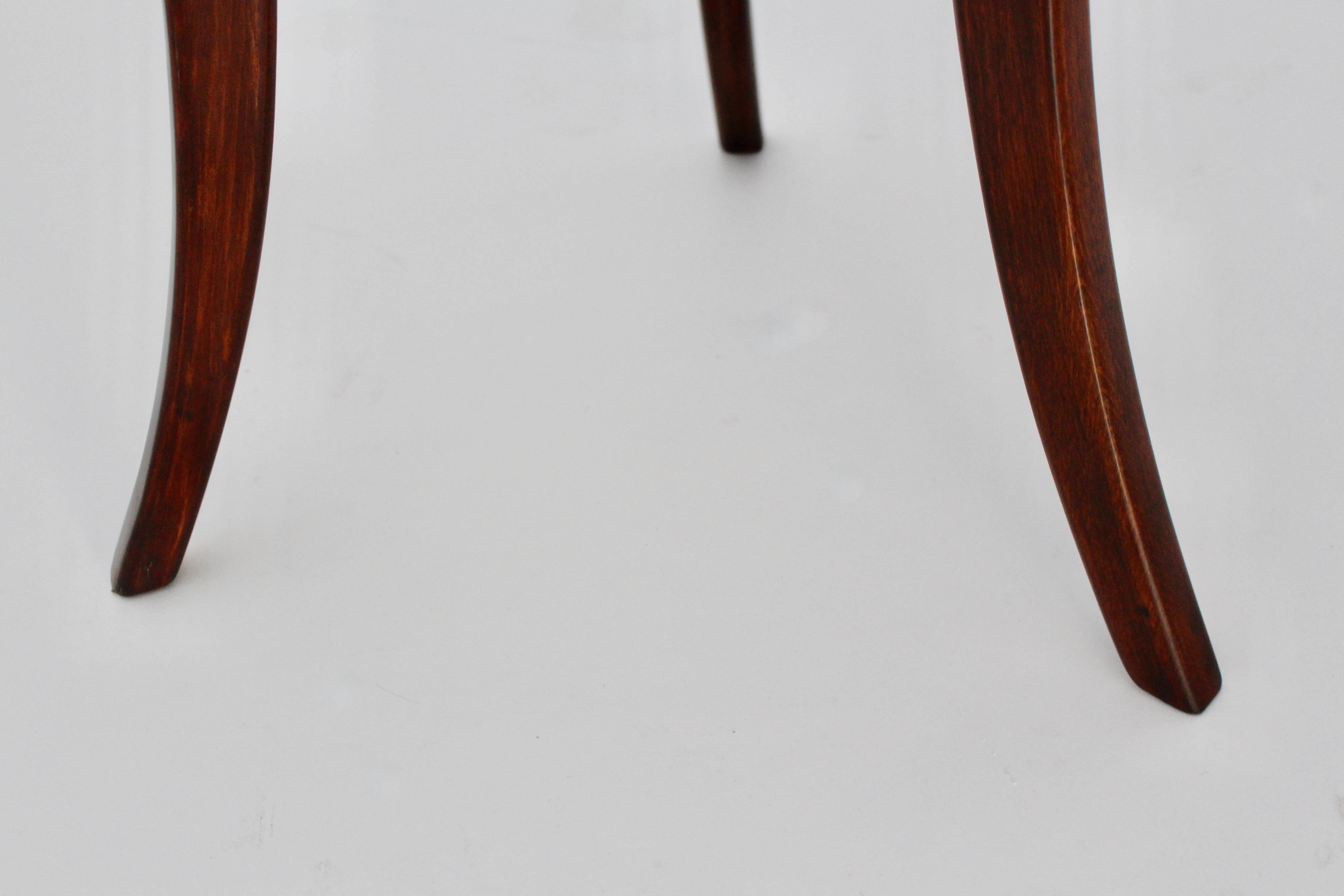 Table basse circulaire Art Déco en noyer et verre vert circa 1927 Josef Frank Vienne en vente 6