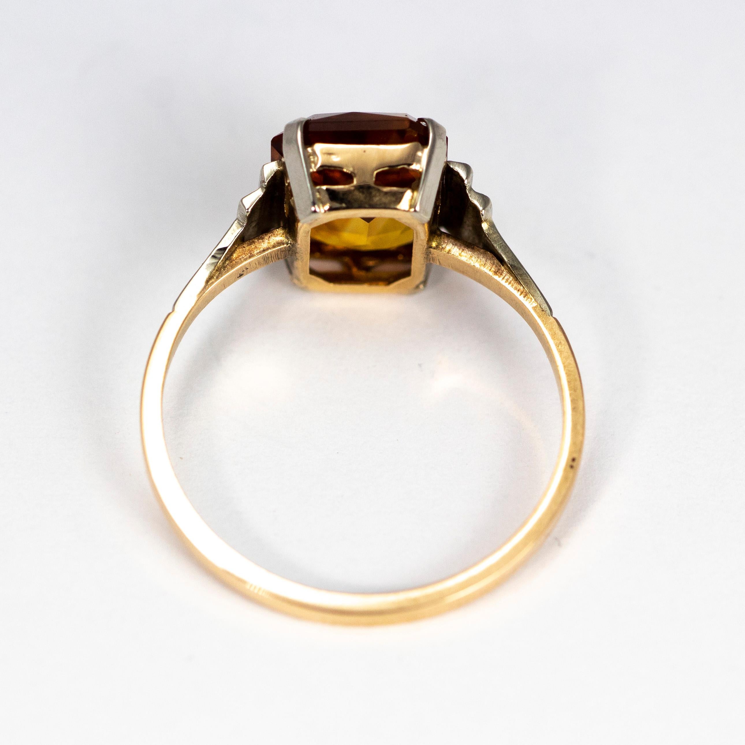 Art Deco Citrine and 9 Carat Gold and White Gold Ring 1