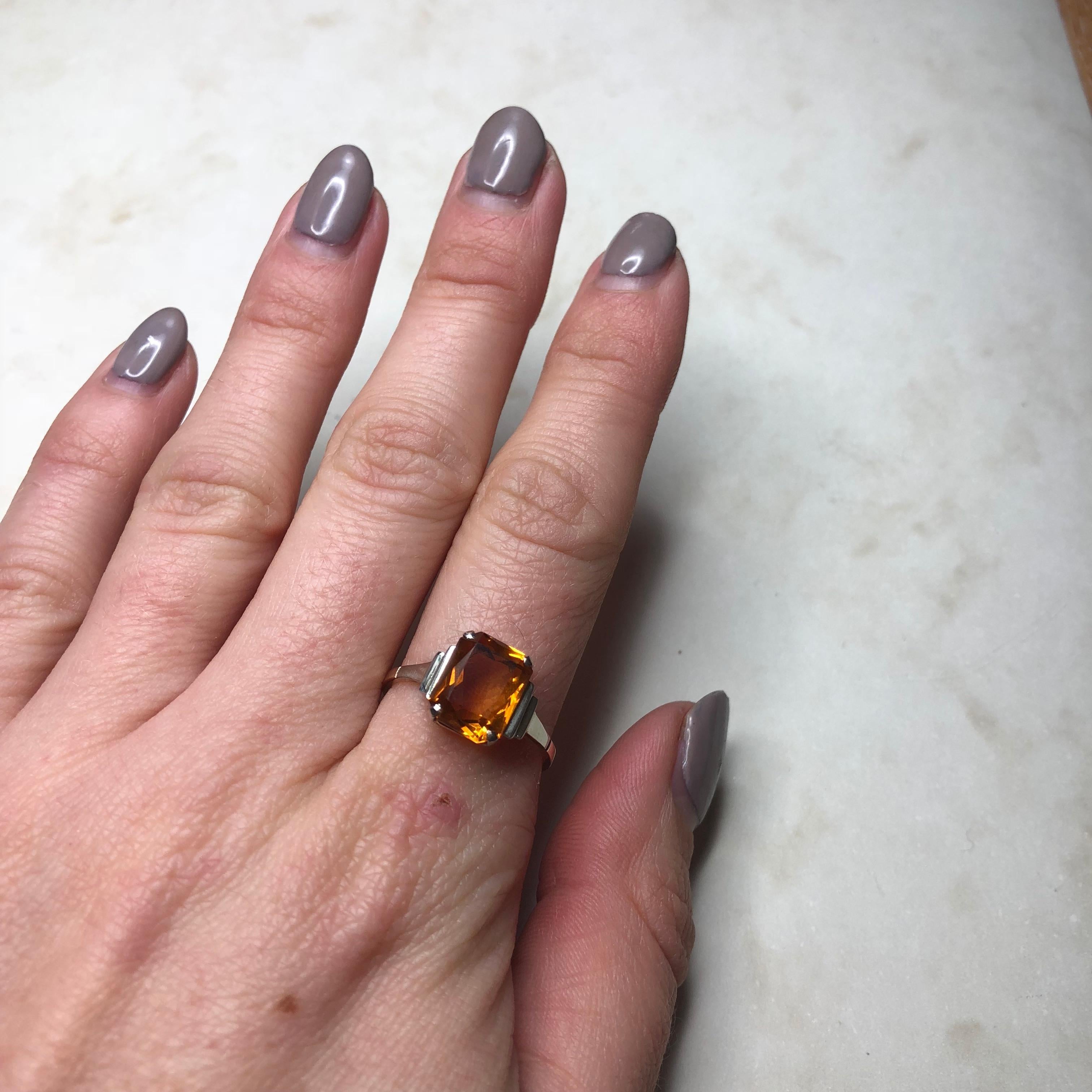 Art Deco Citrine and 9 Carat Gold and White Gold Ring 2