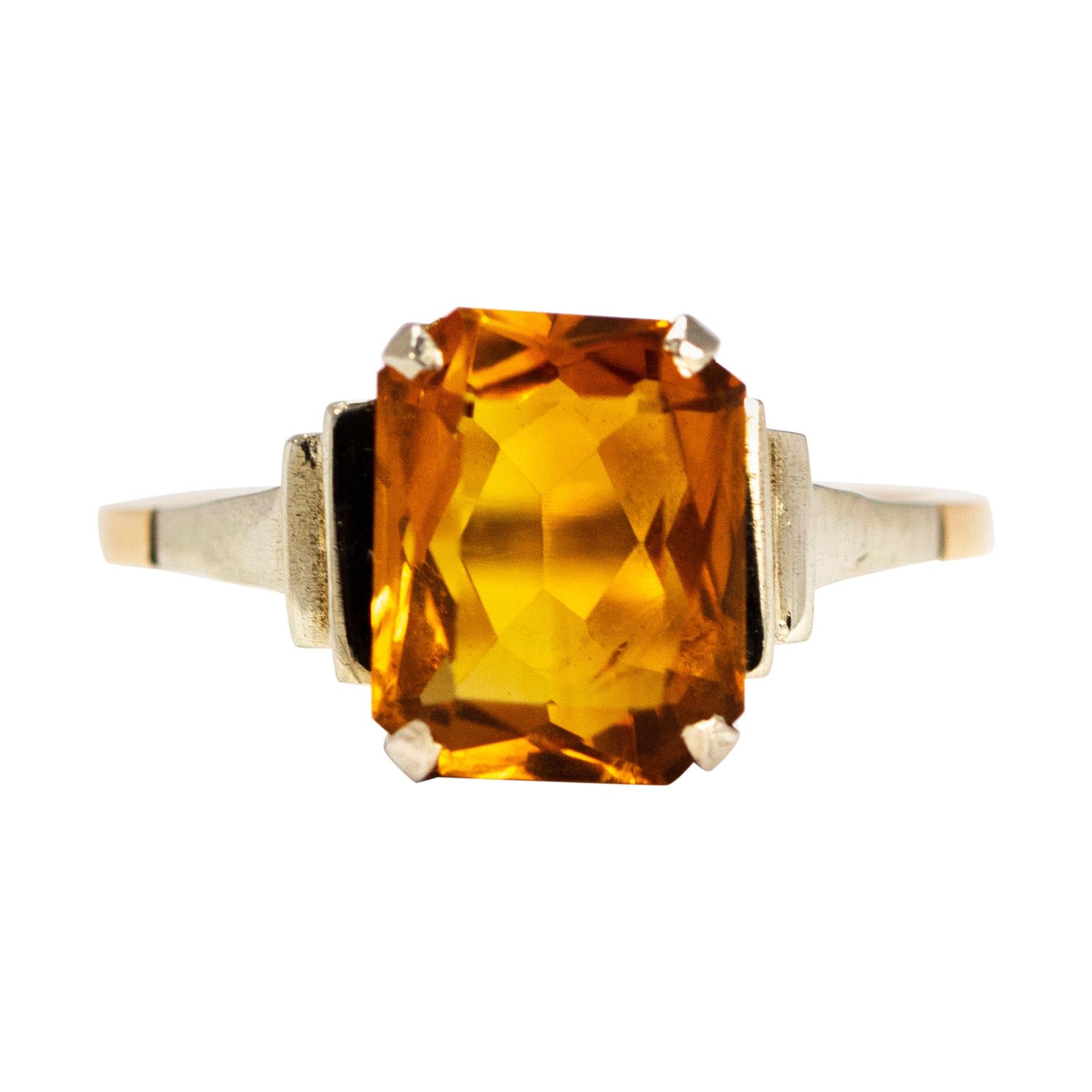 Art Deco Citrine and 9 Carat Gold and White Gold Ring