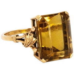 Antique Art Deco Citrine and 9 Carat Gold Cocktail Ring