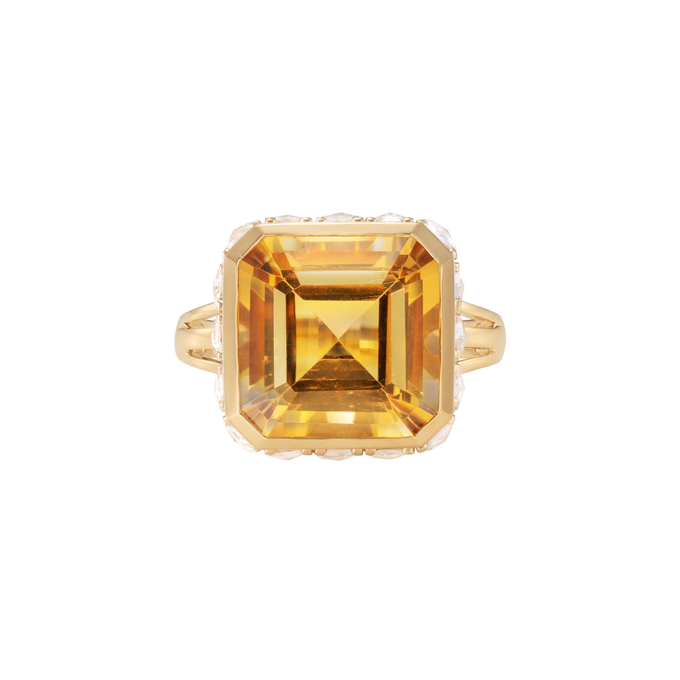 Art Deco Citrine Ring with White Topaz & Diamond in 18 Karat Yellow Gold In New Condition For Sale In Hong Kong, HK