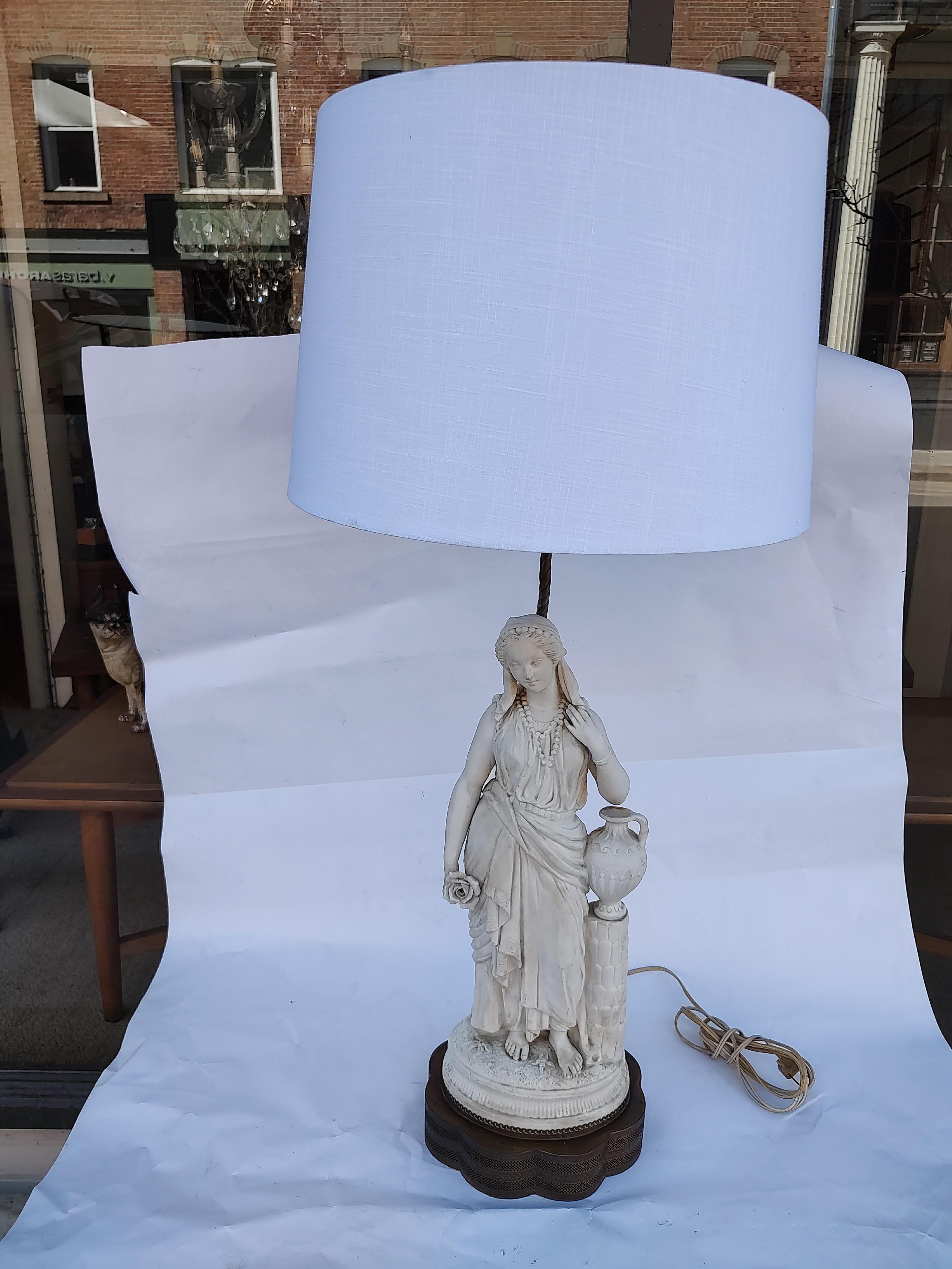 Art Deco Bisque Classical Woman with Vase Figure Table Lamp 5