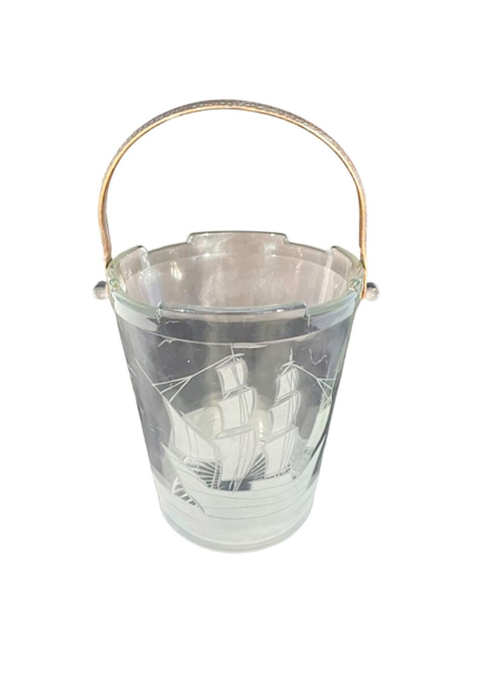 20th Century Art Deco Clear Glass Ice Bucket with Etched Sailing Ship Design and Metal Handle For Sale