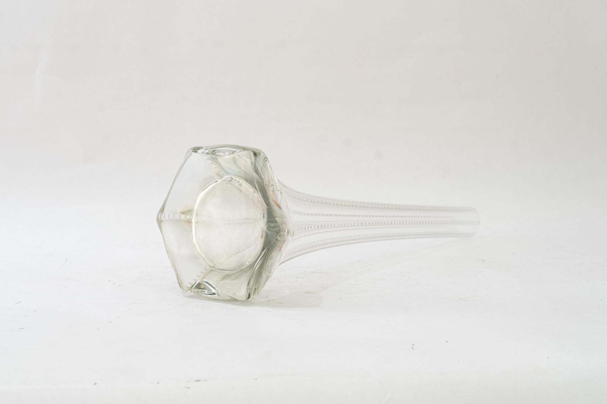 Art deco clear glass vase vienna around 1920 In Good Condition For Sale In Wien, AT