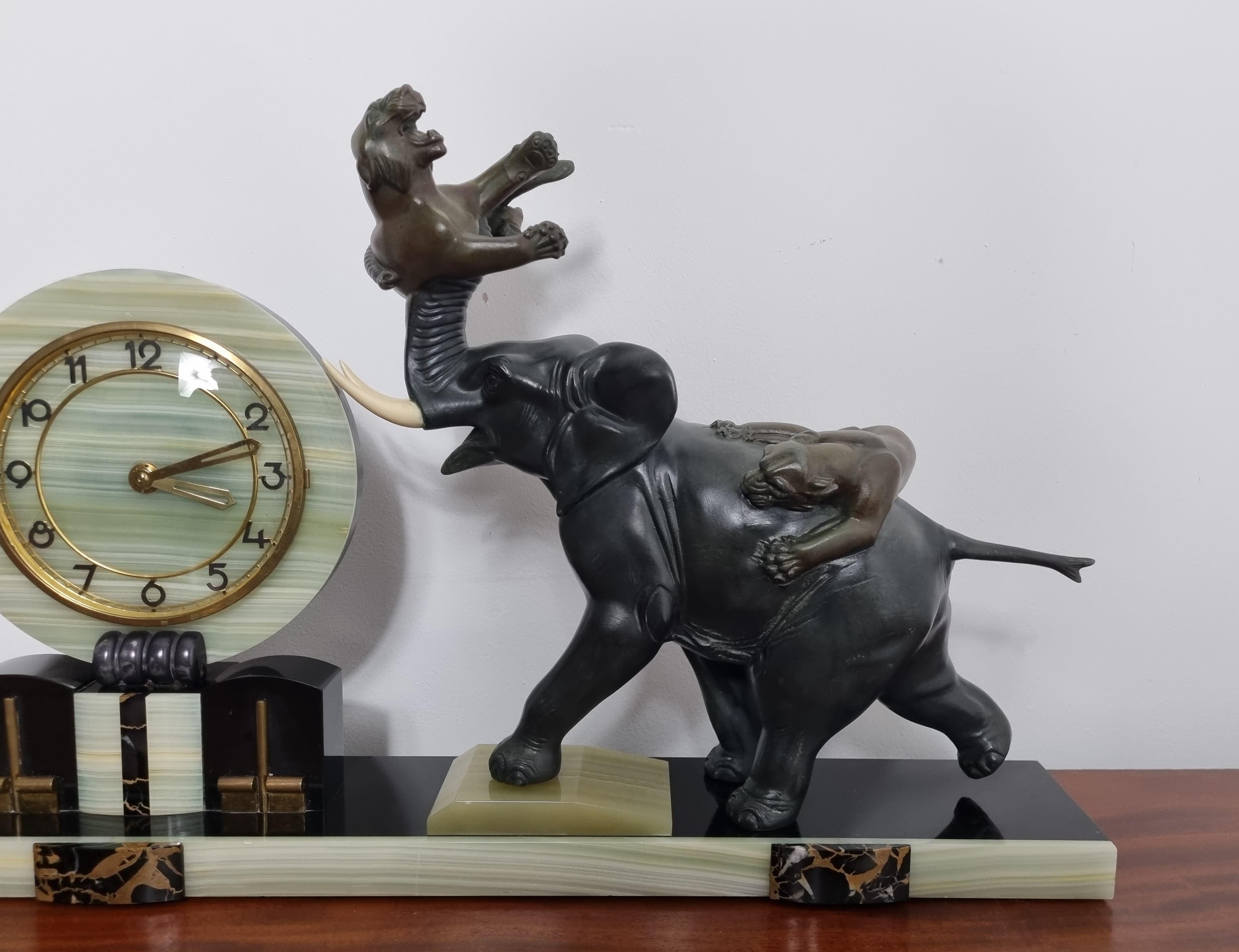 Art Deco Clock with Elephant and Tigers / Panthers by Irenee Rochard In Good Condition For Sale In Hoddesdon, GB