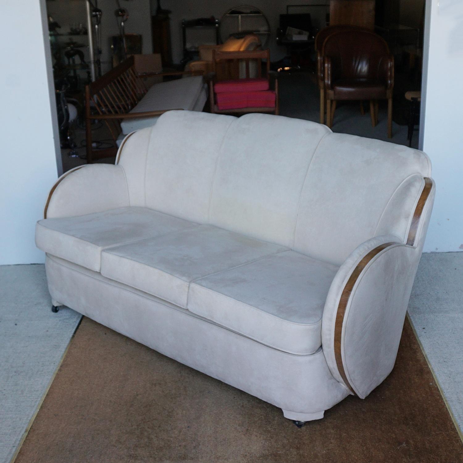 Art Deco Cloud Back Sofa by Harry & Lou Epstein Circa 1930 In Good Condition In Forest Row, East Sussex