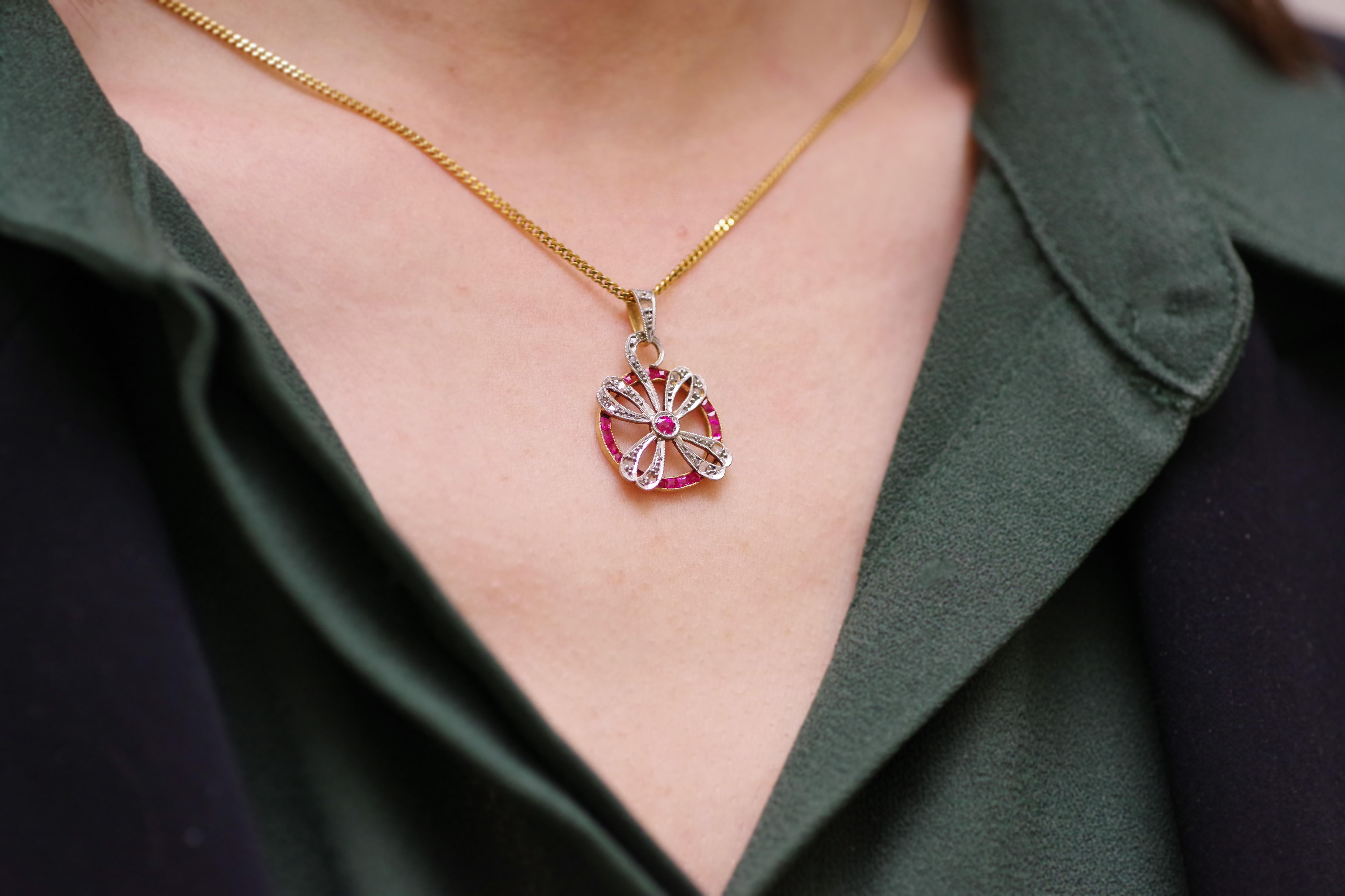 Rose Cut Art Deco clover ruby pendant in platinum and gold, lucky clover For Sale