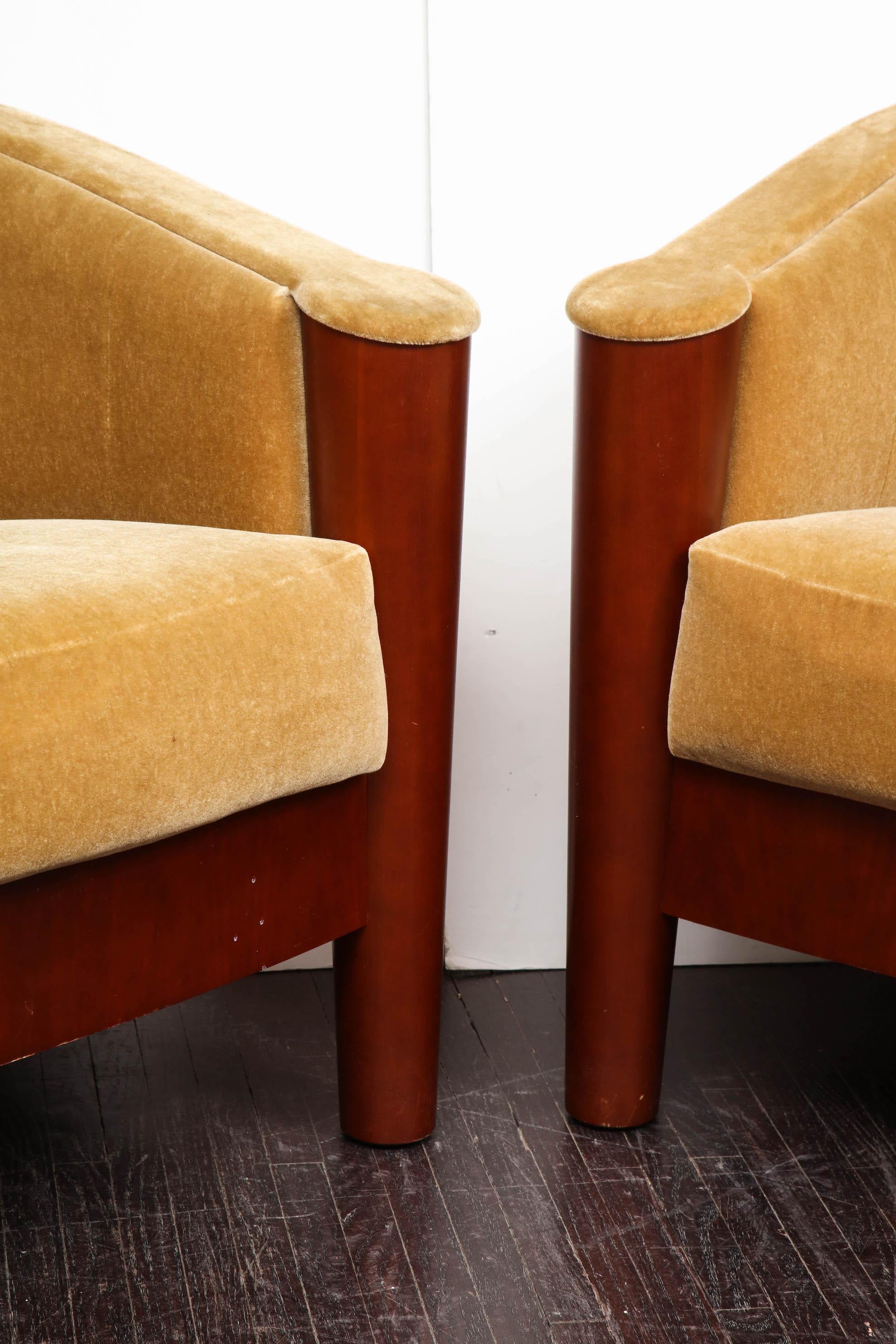 Pair of Art Deco Club Chairs 1