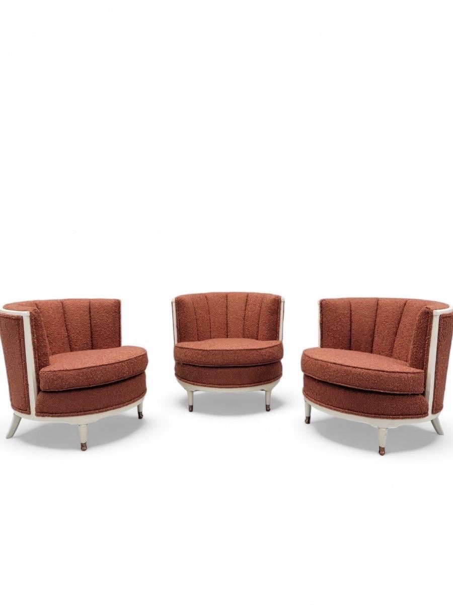 Fauteuils club Art Déco nouvellement restaurés et entièrement tapissés en bouclé orange en vente 6