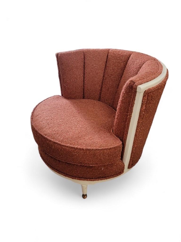 Fauteuils club Art Déco nouvellement restaurés et entièrement tapissés en bouclé orange en vente 9