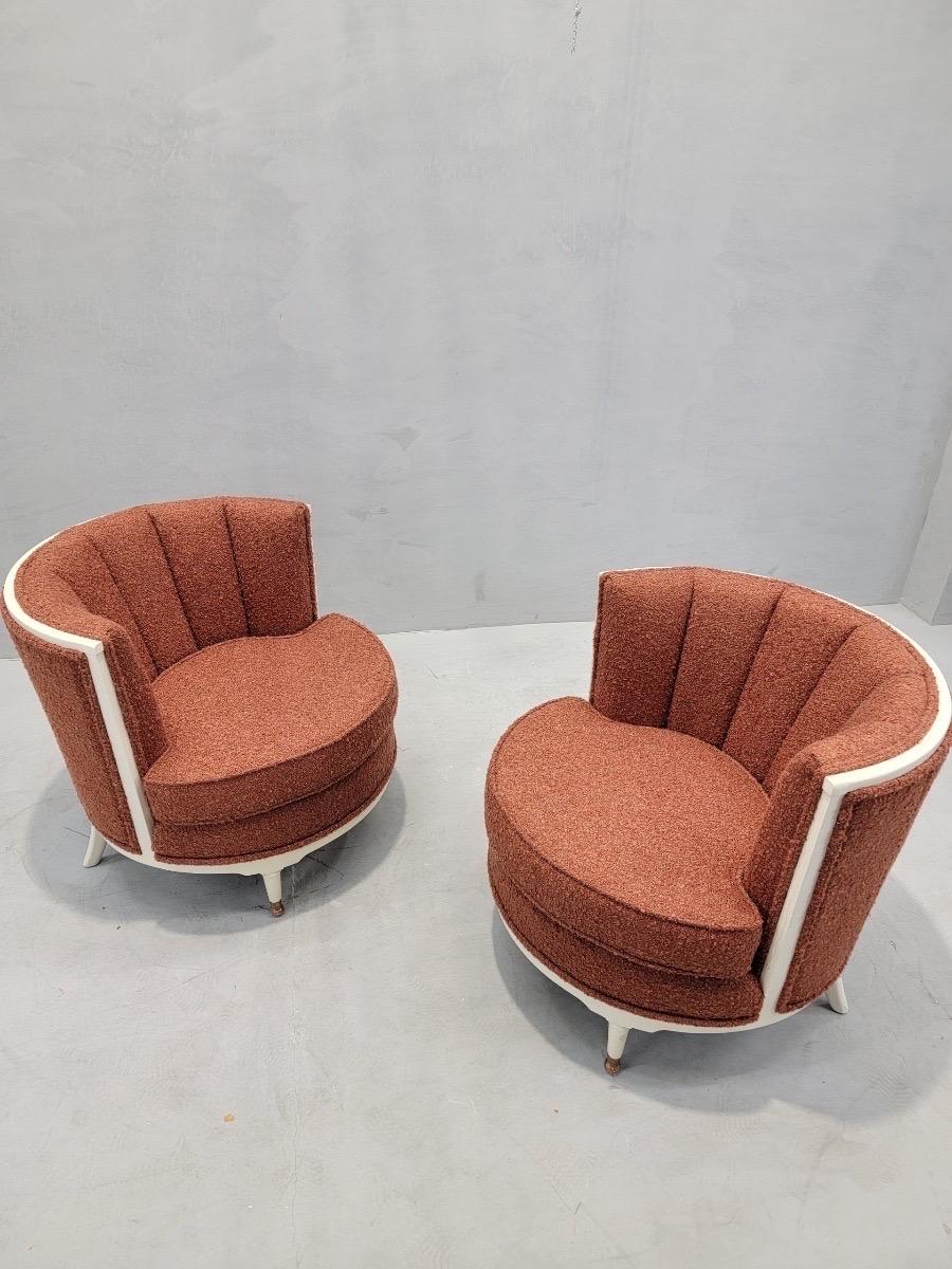 Fauteuils club Art Déco nouvellement restaurés et entièrement tapissés en bouclé orange en vente 1