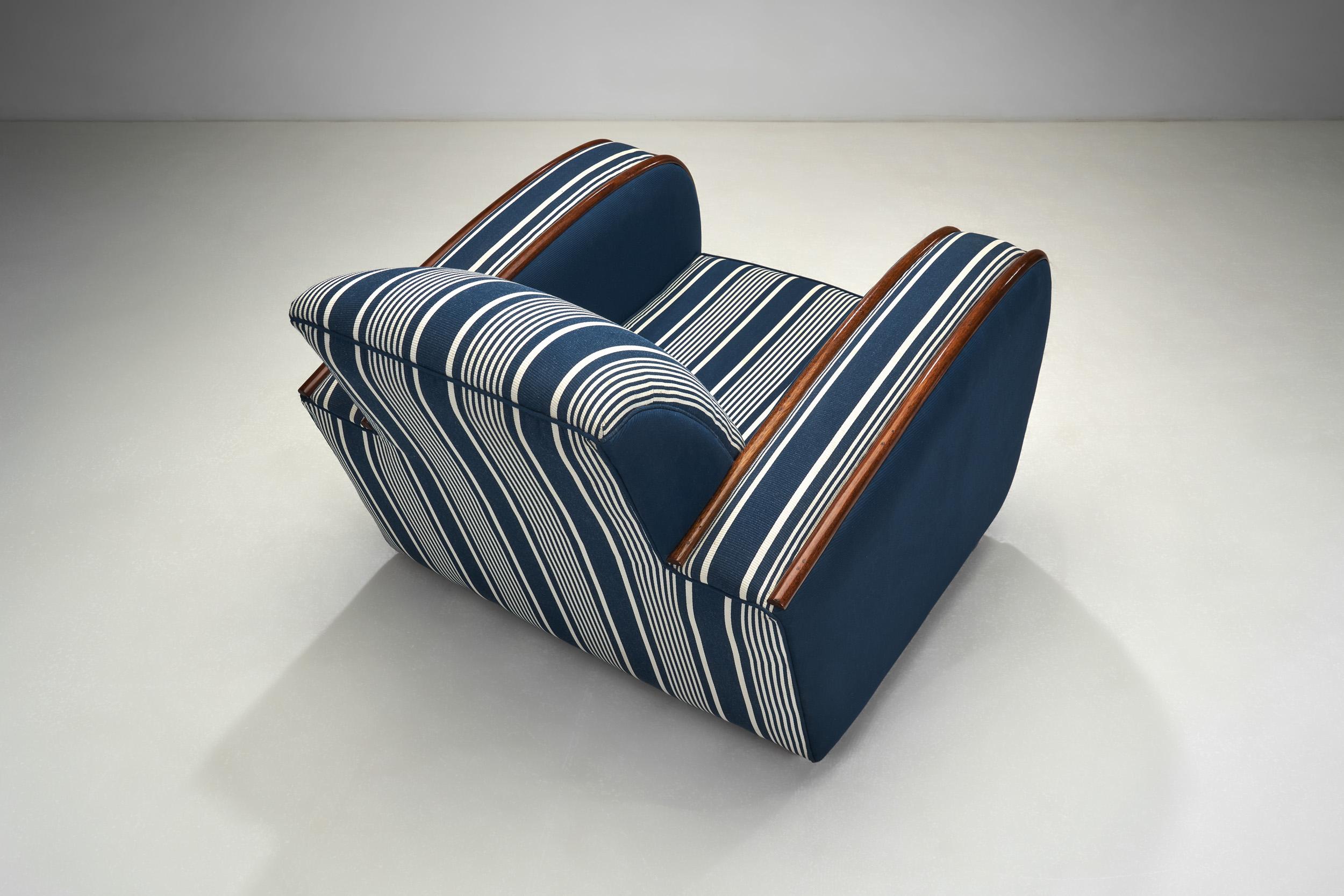 Art Deco Club Chairs with Wooden Frame Details, South Africa circa 1940s For Sale 1