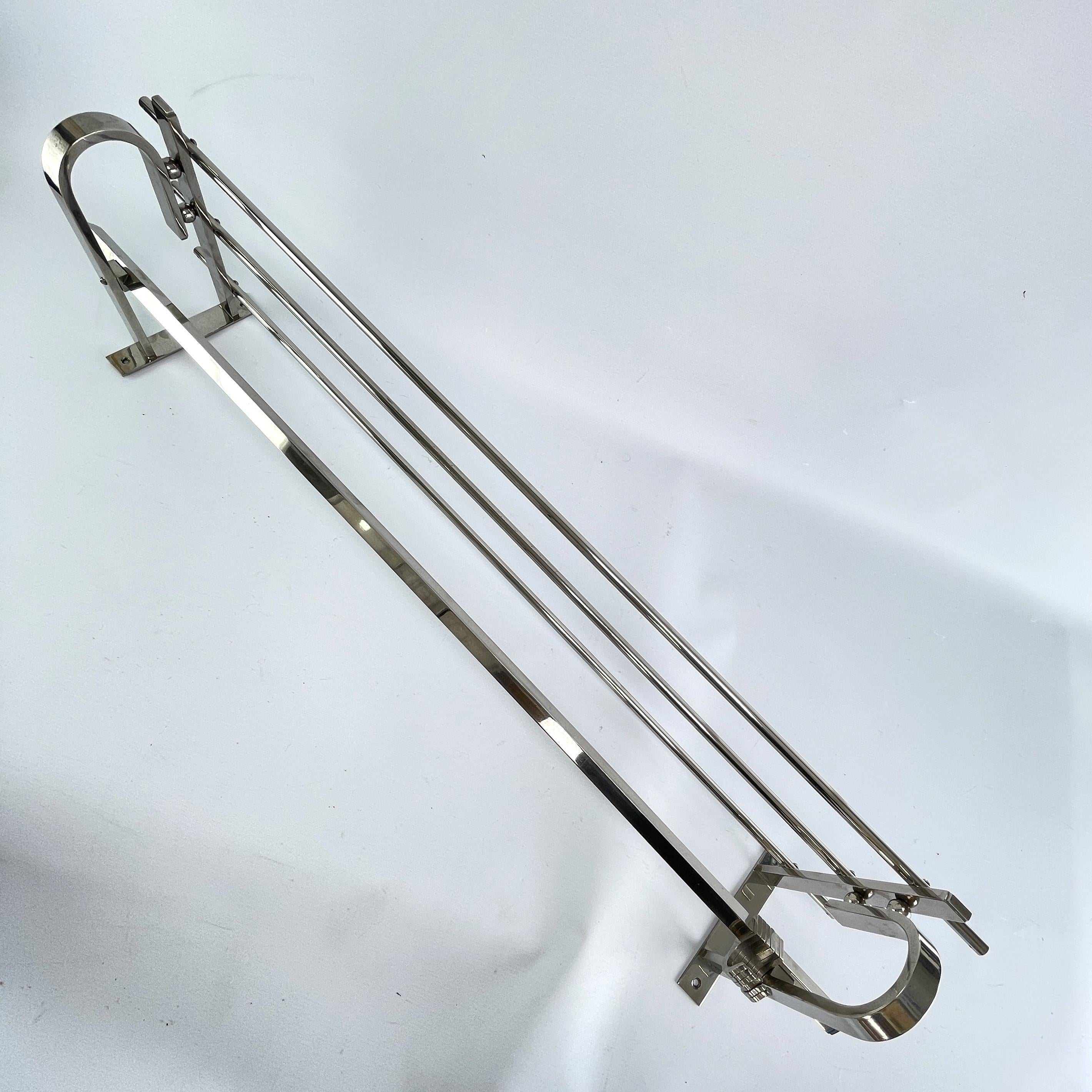 20ième siècle Porte-manteaux Art déco Bauhaus moderniste, années 1930 en vente