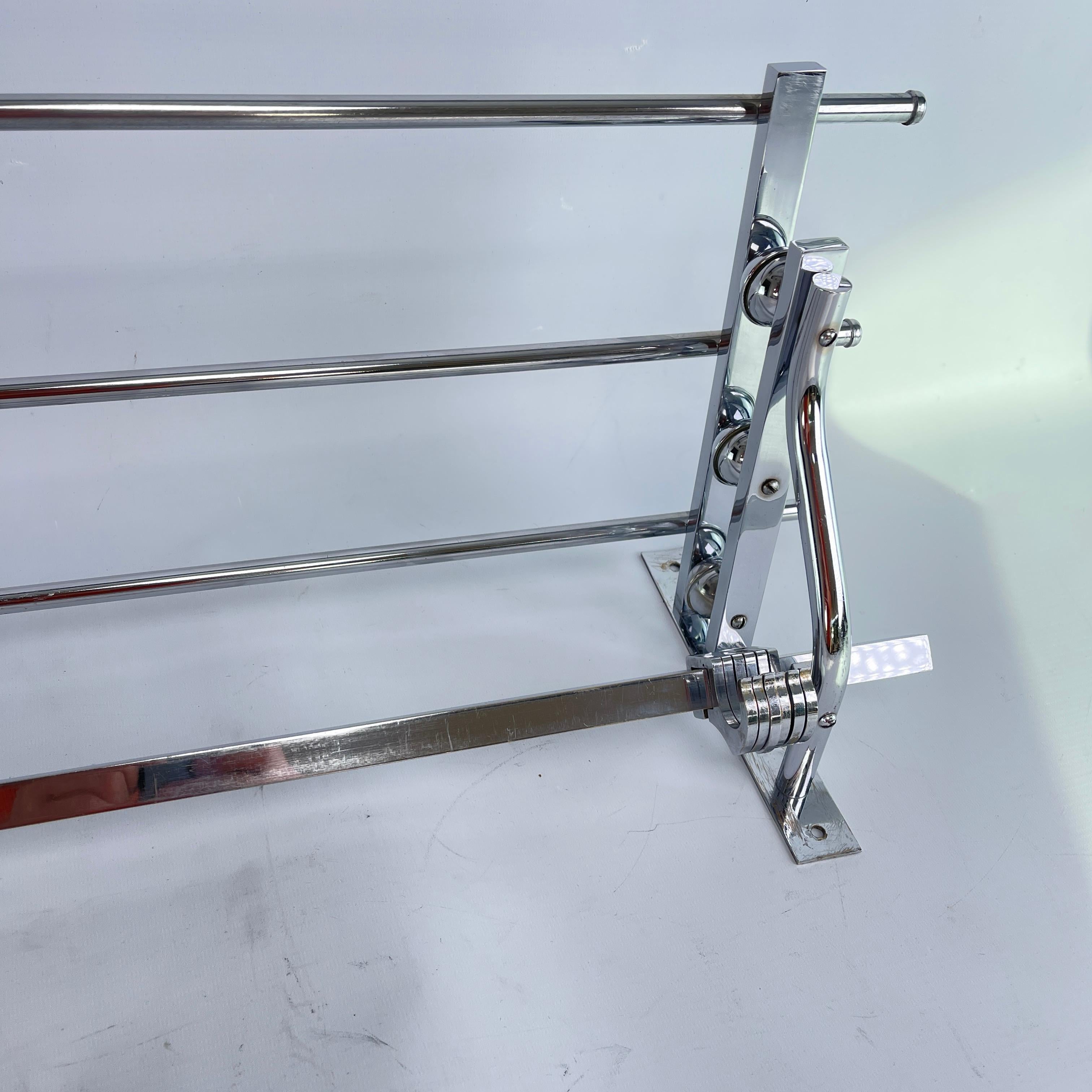 Métal Porte-manteaux Art déco Bauhaus moderniste, années 1930 en vente