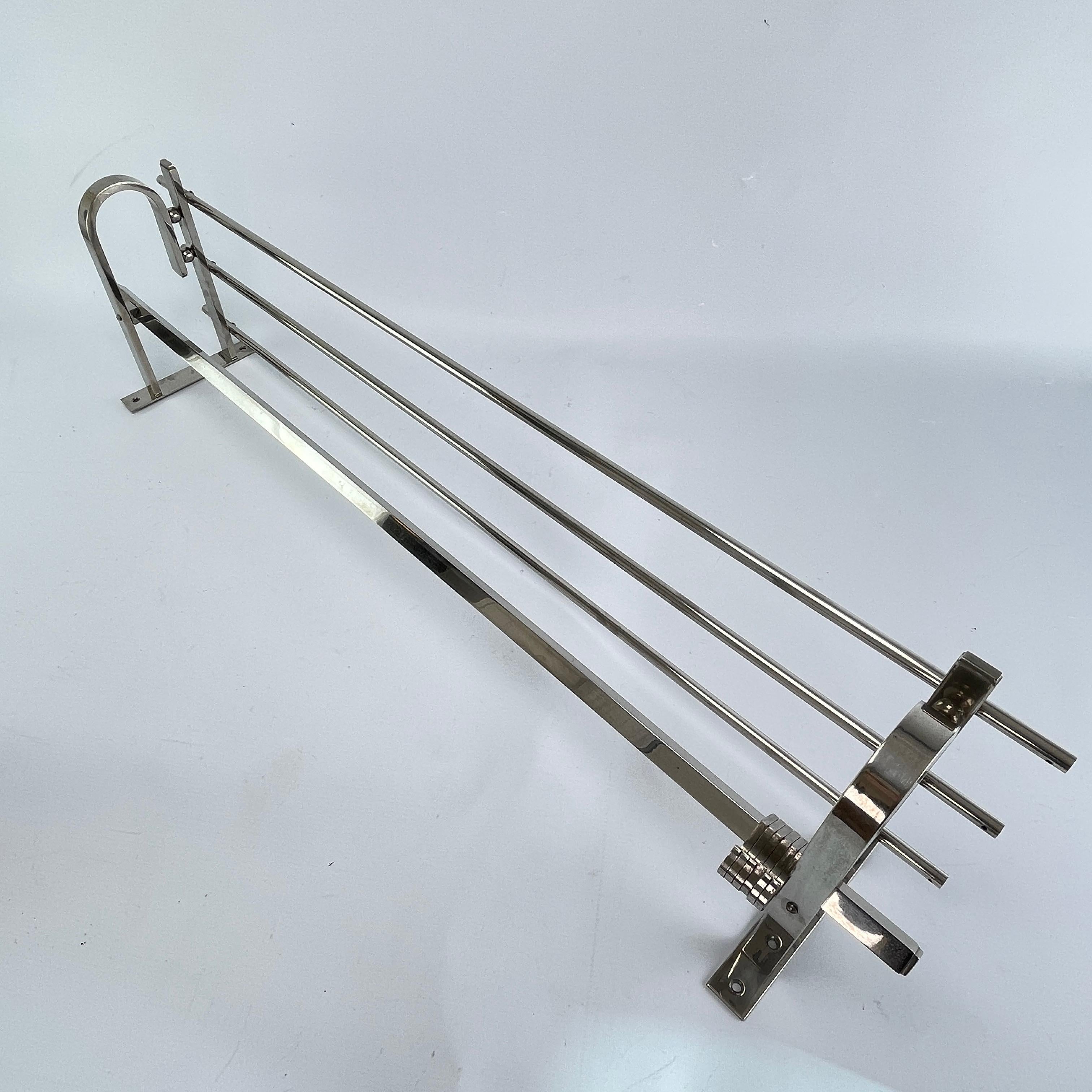 Métal Porte-manteaux Art déco Bauhaus moderniste, années 1930 en vente