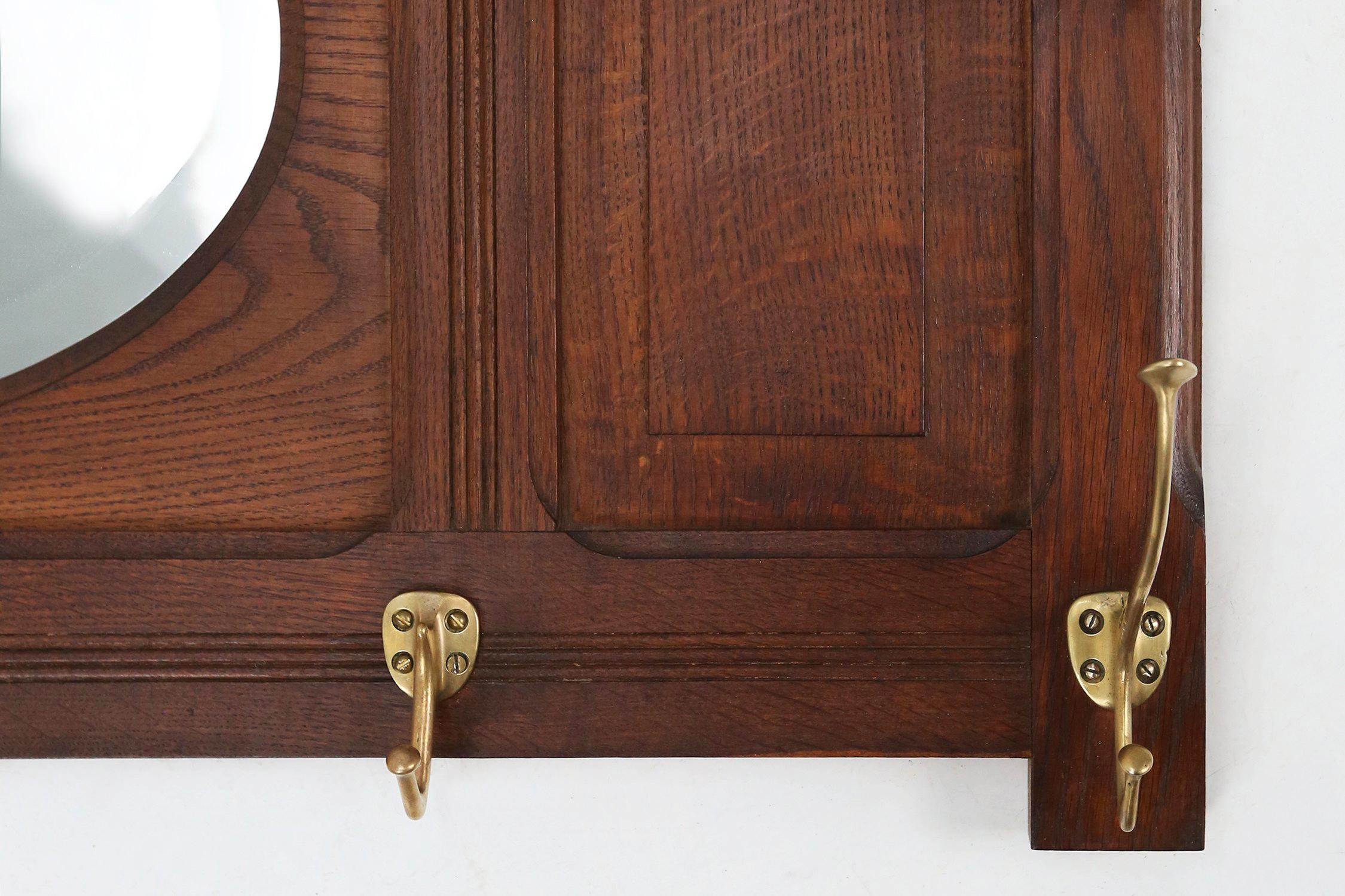 Art Deco coat rack in wood with mirror by Adolf Loos, Austria 1916 In Good Condition In Meulebeke, BE
