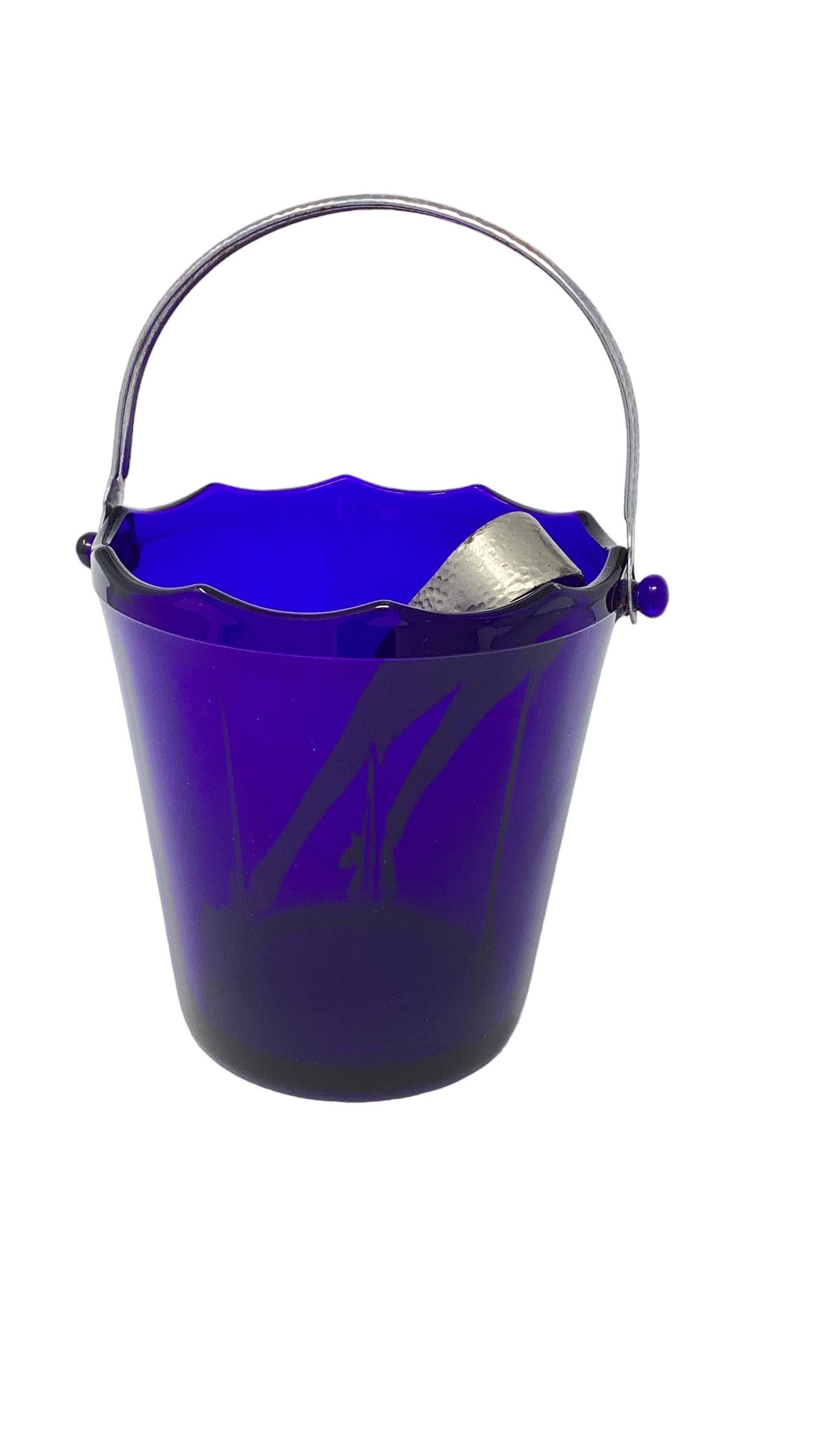 Art Deco Cobalt Blue Glass Ice Bucket with a Hammered Handle  For Sale 2