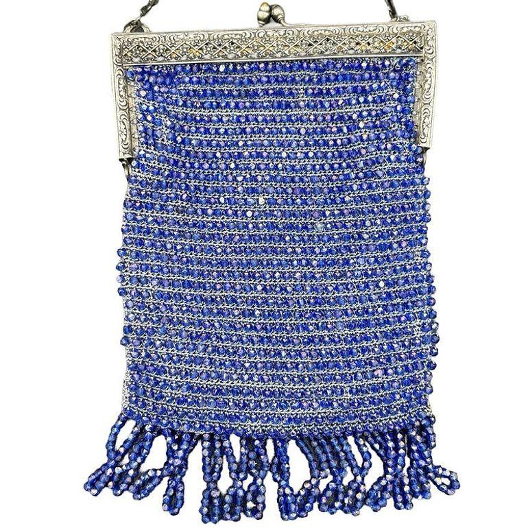 Art Deco Cobalt Blue Glass Seed Beaded Evening Handbag for Wrist w/ Silver Clasp In Good Condition In Van Nuys, CA