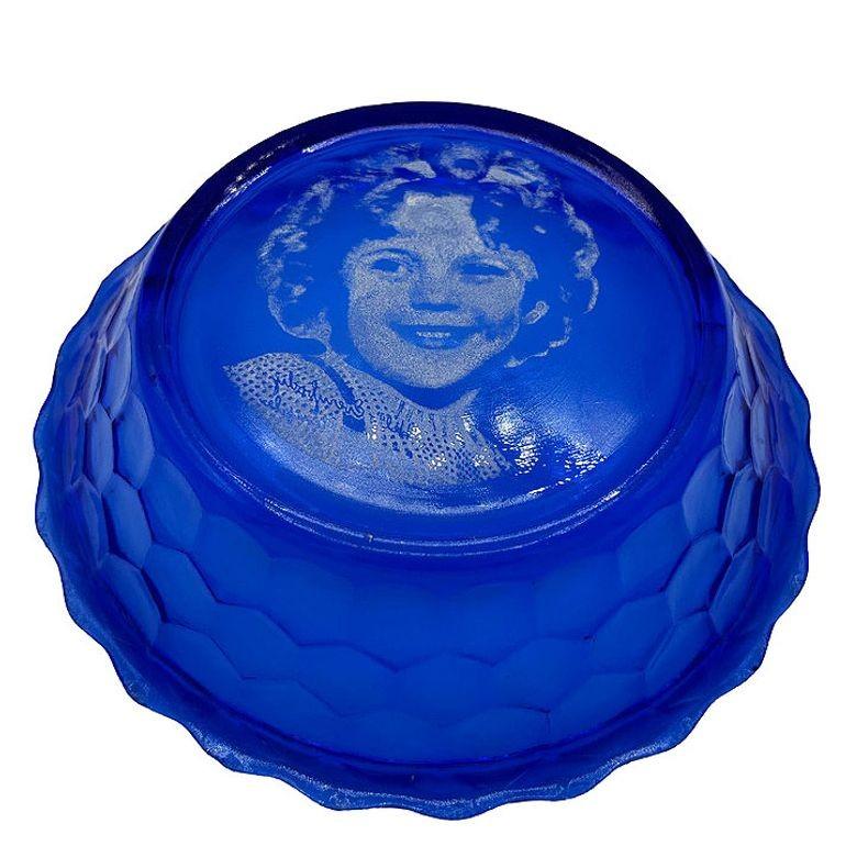 Metà XX secolo Coppia di ciotole deco in vetro blu cobalto Shirley Temple di Hazel-Atlas in vendita