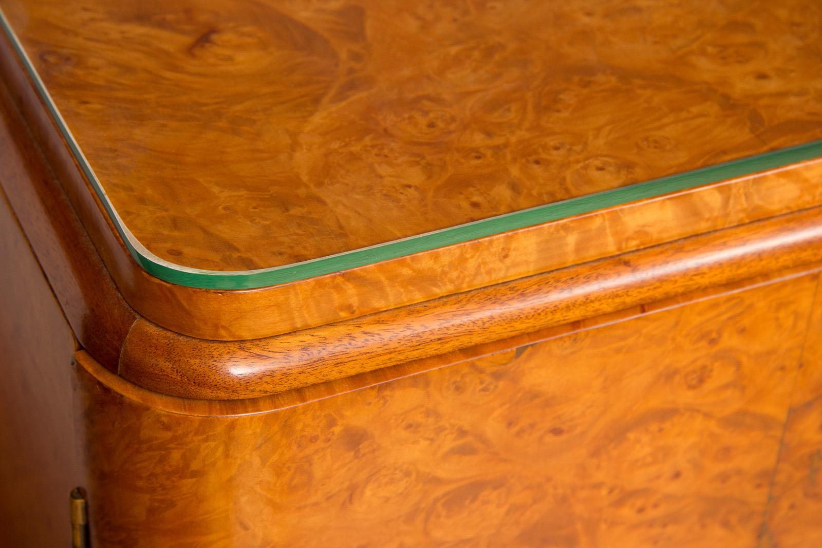 Art Deco Cocktail Bar Sideboard in Bird's-Eye Maple by Harry and Lou Epstein 3