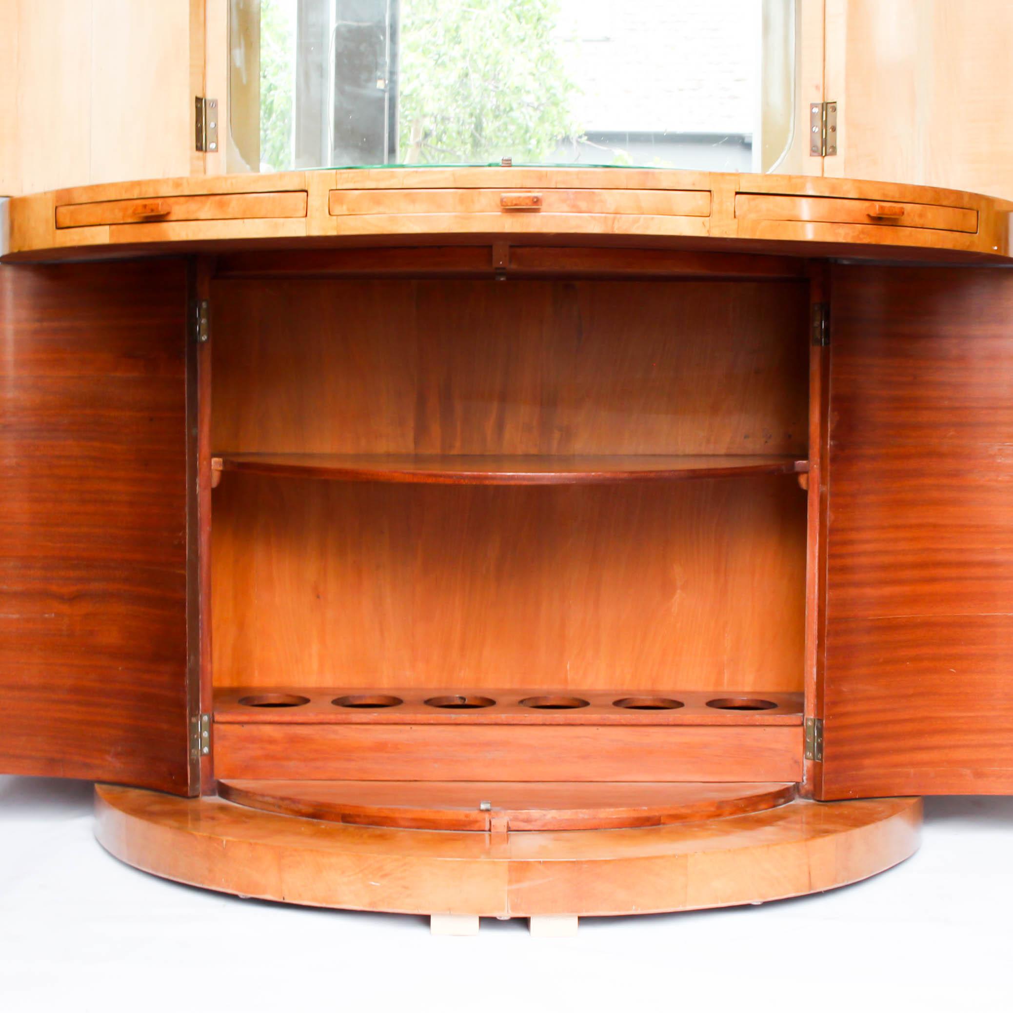 Art Deco Cocktail Cabinet Harry & Lou Epstein Burr Walnut Veneer Circa 1930 In Good Condition In Forest Row, East Sussex