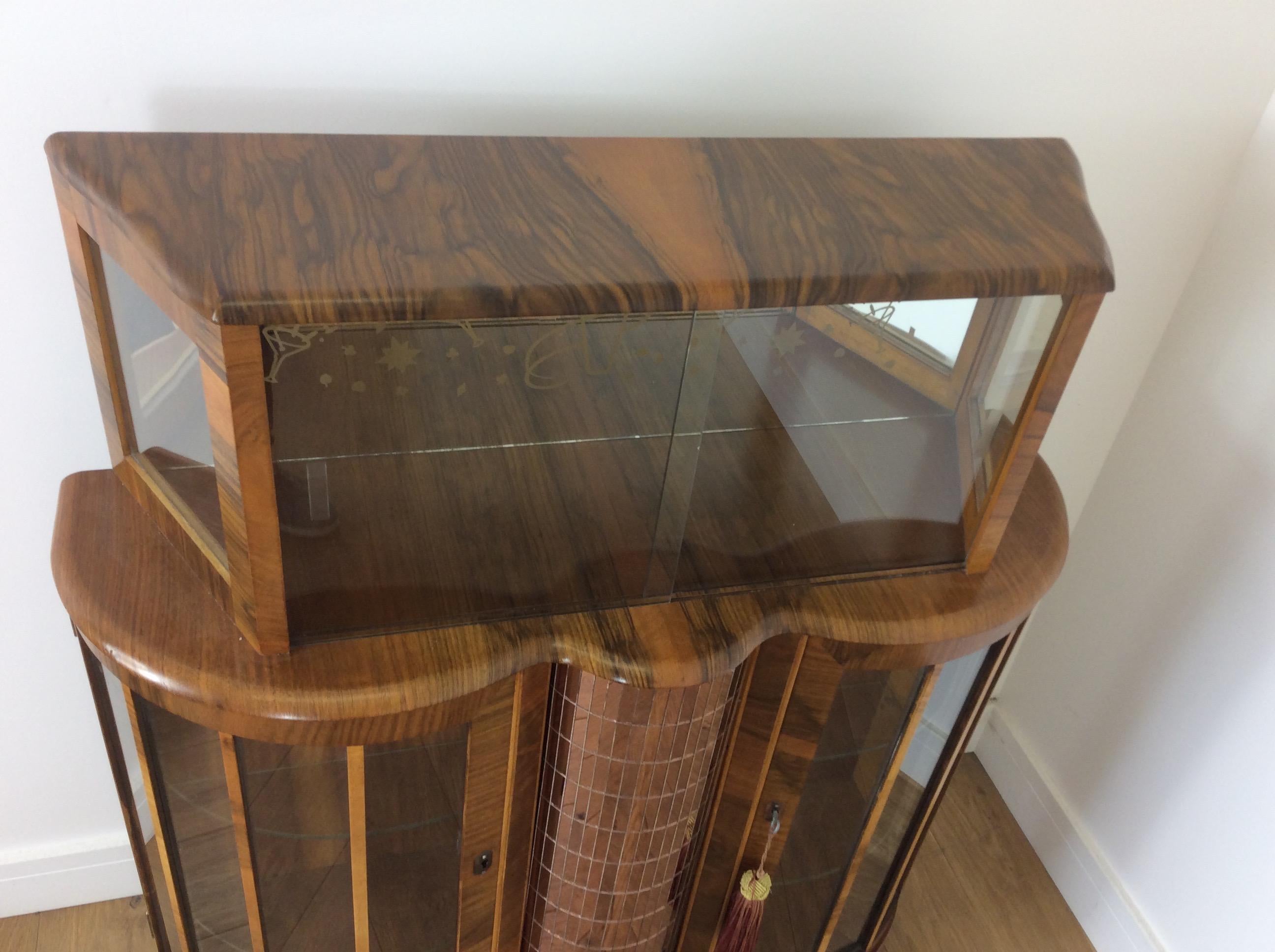 Art Deco Cocktail Cabinet In Good Condition In London, GB
