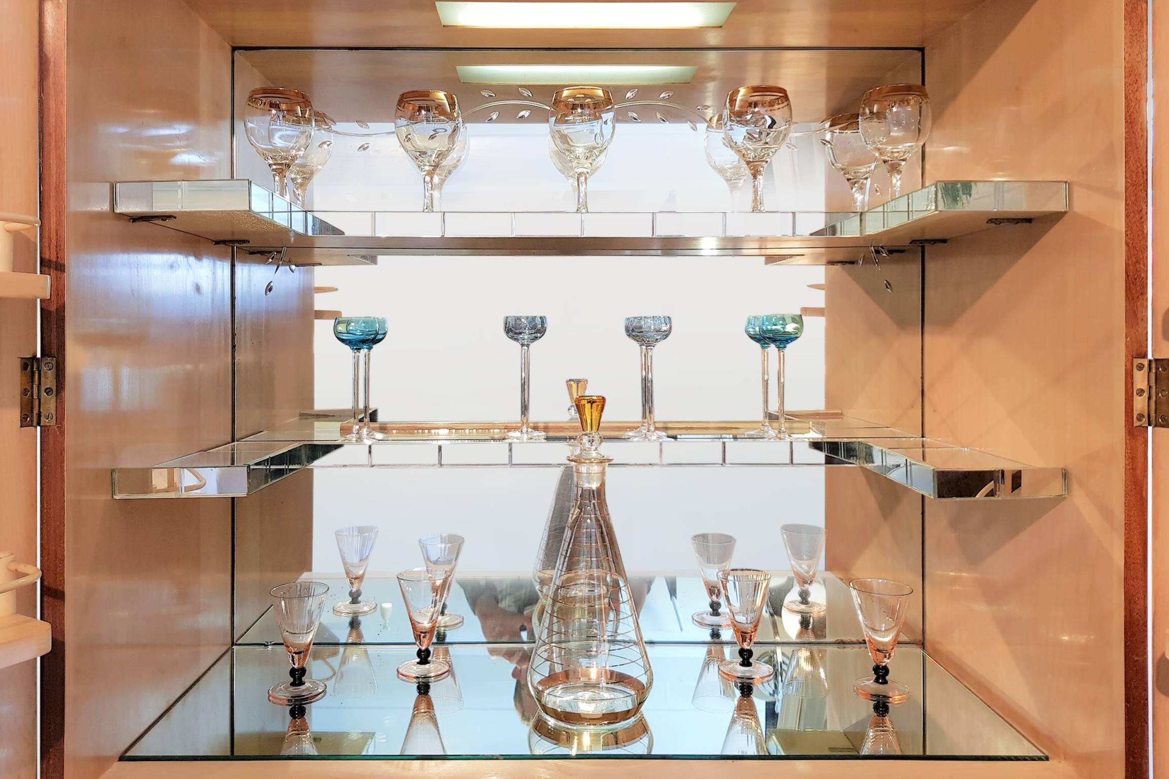 British Art Deco Cocktail Cabinet in Pale Burr Walnut