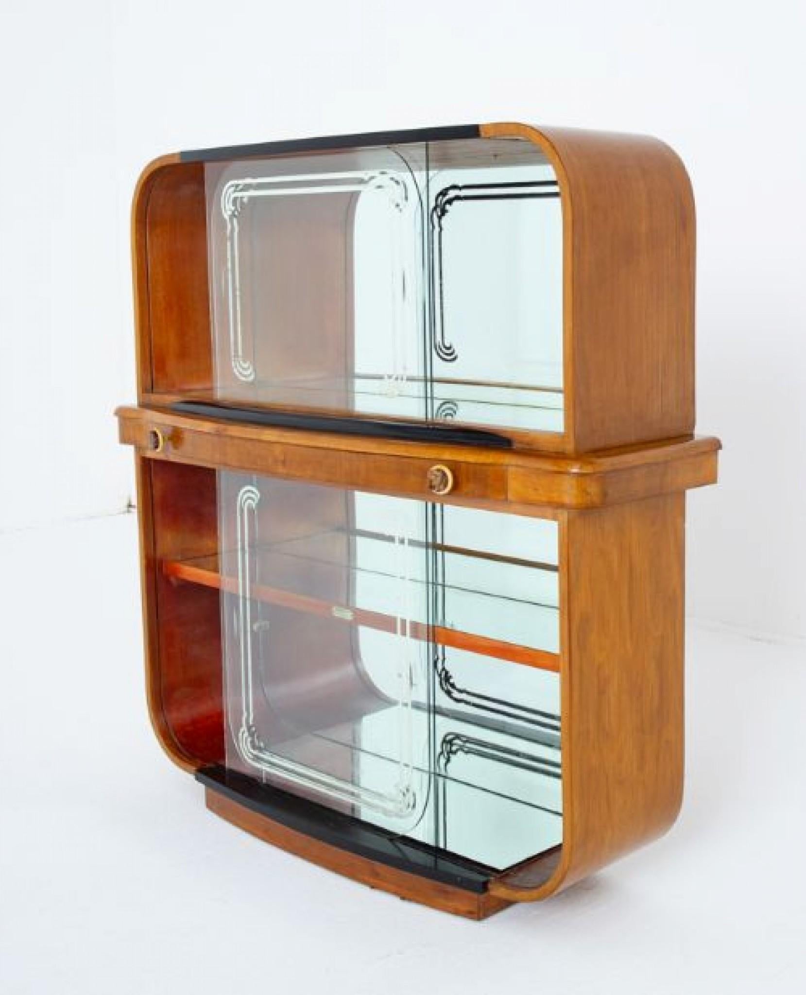 Walnut Art Deco Cocktail Cabinet Period 1920s Drinks Chest