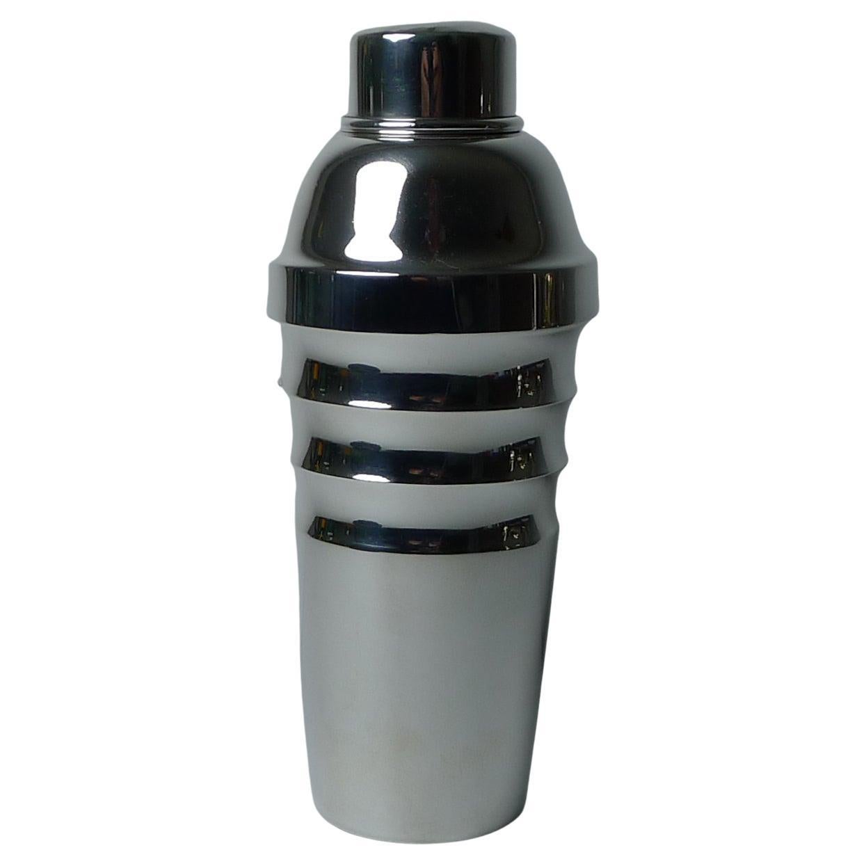 Very Rare Cocktail Shaker Set In The Form Of A World War I Tank, C