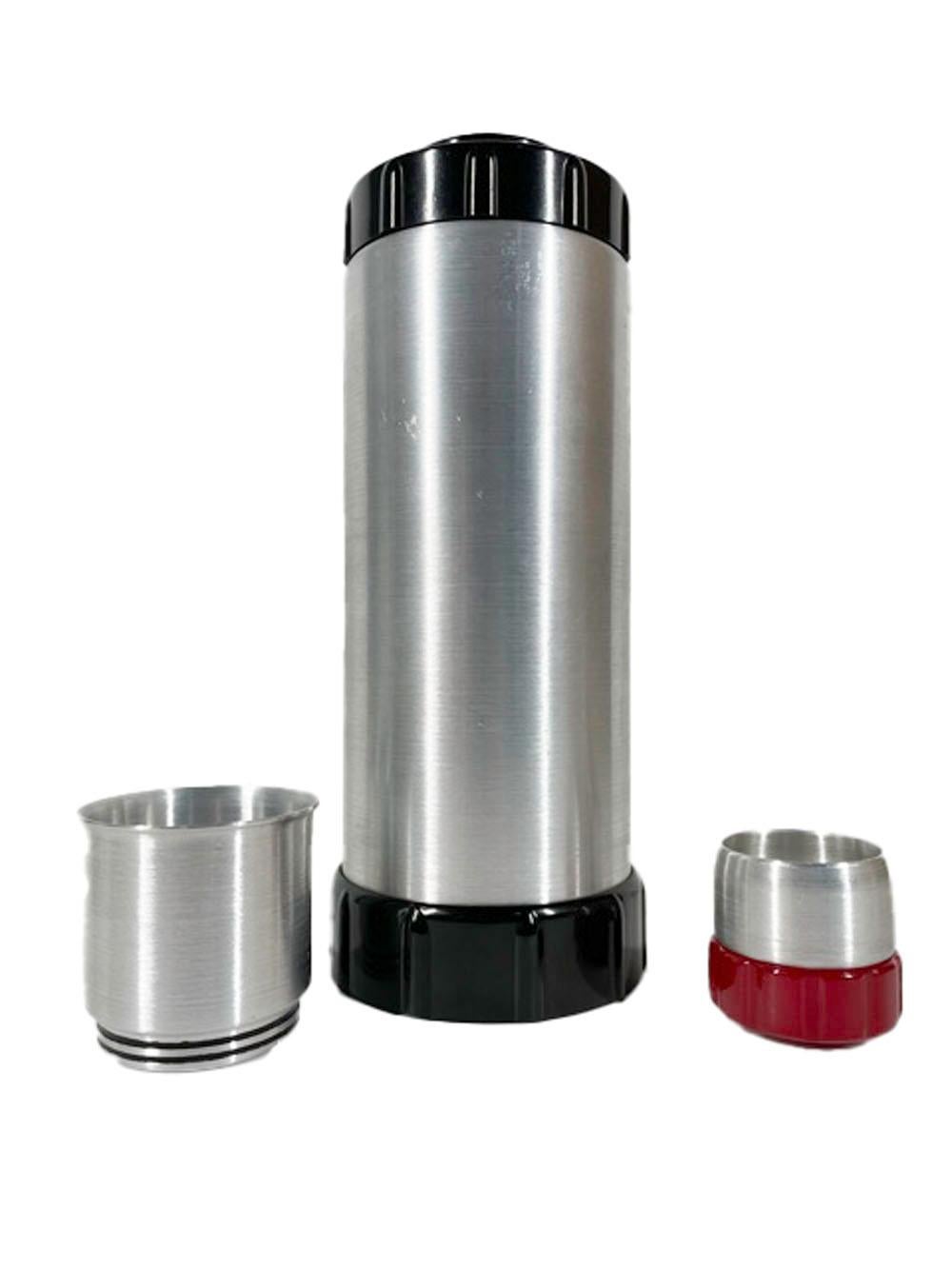 Aluminium Ensemble de shaker et shaker Art Déco conçu par Ralph N. Kircher pour West Bend en vente