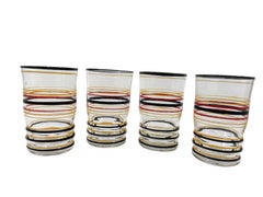 Art déco-Cocktailshaker-Set mit handbemalten schwarzen, roten, orangefarbenen und gelben Bändern