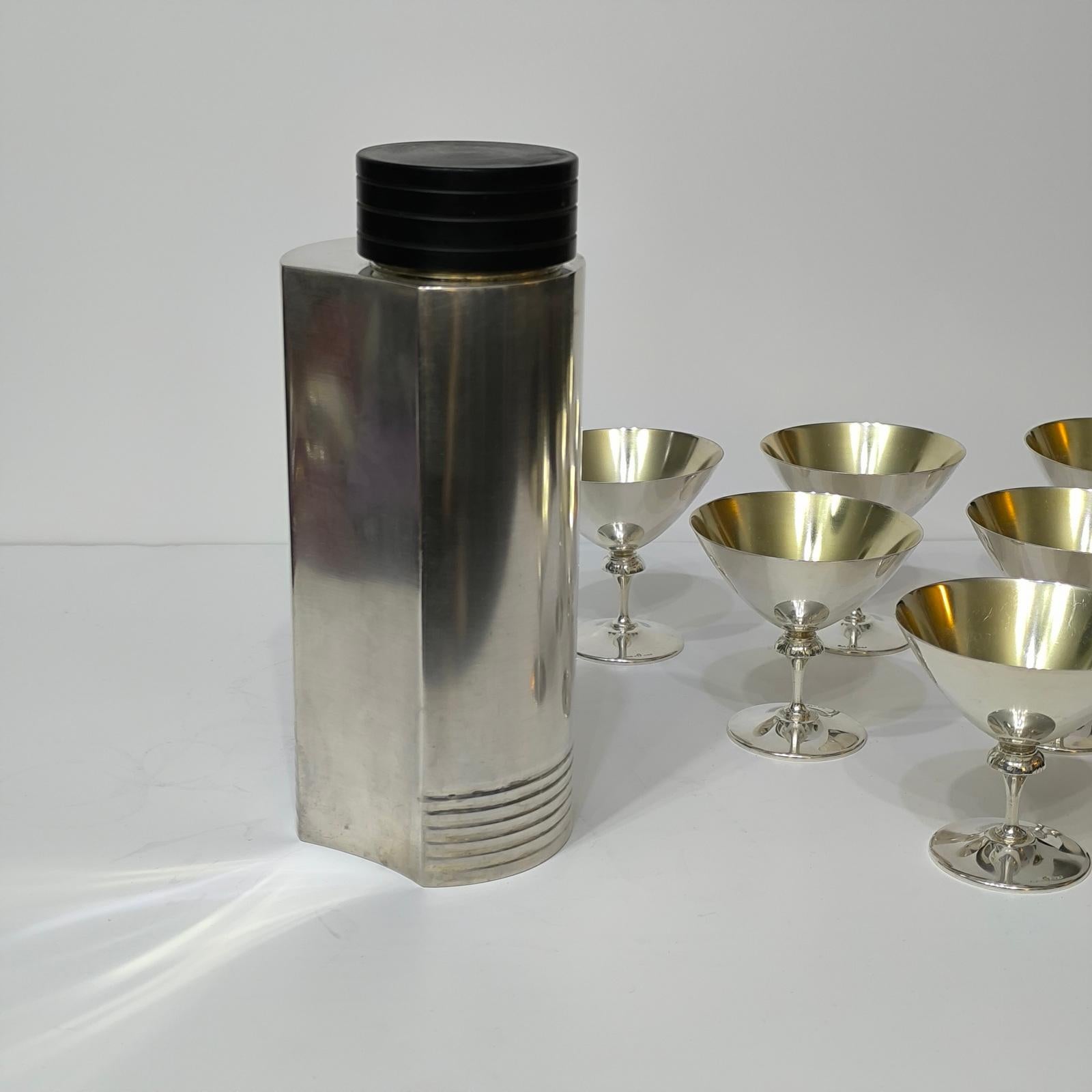 Art Deco Cocktail Shaker with 6 Martini Glasses by Folke Arström, Sweden For Sale 5