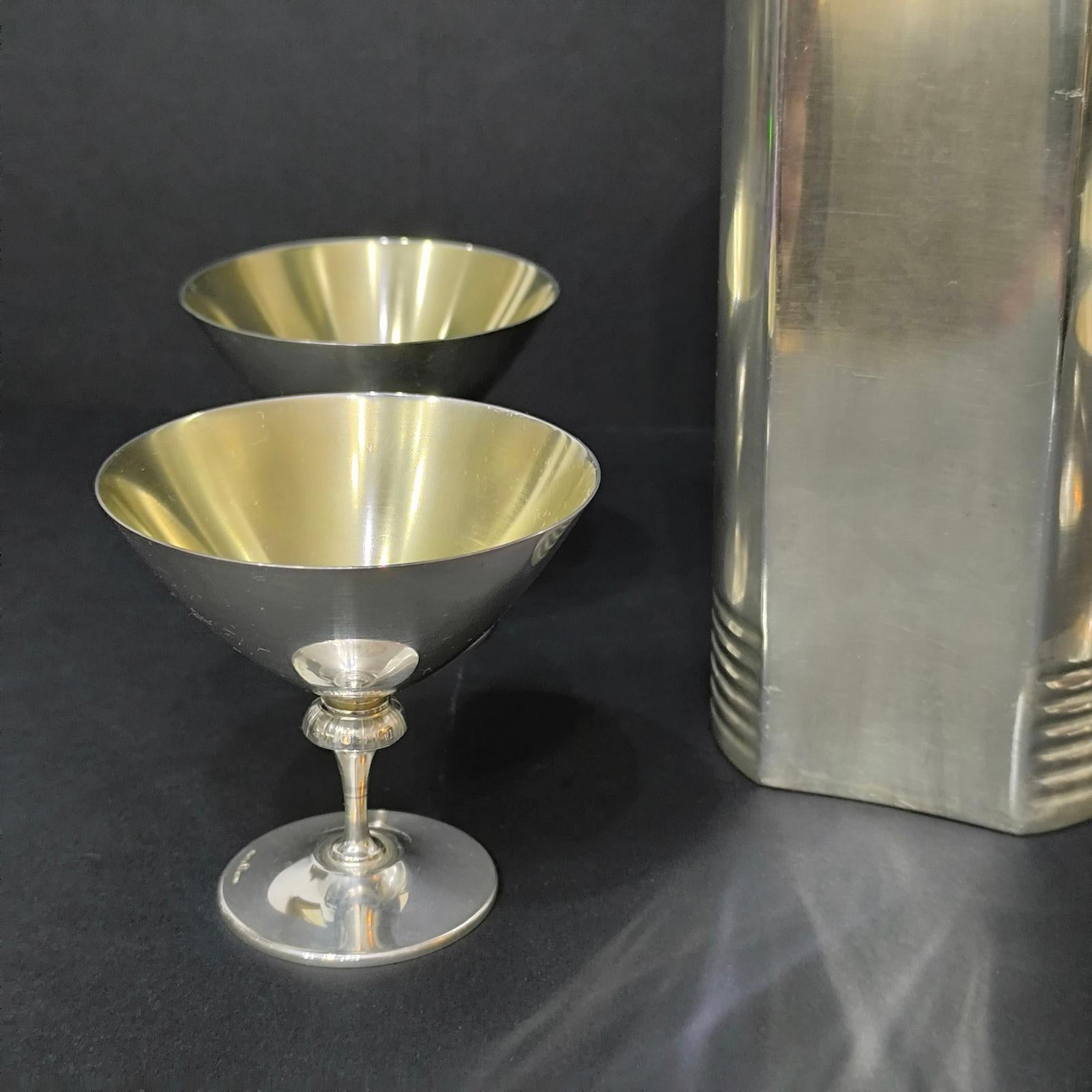 Art Deco Cocktail Shaker with 6 Martini Glasses by Folke Arström, Sweden In Good Condition For Sale In Bochum, NRW