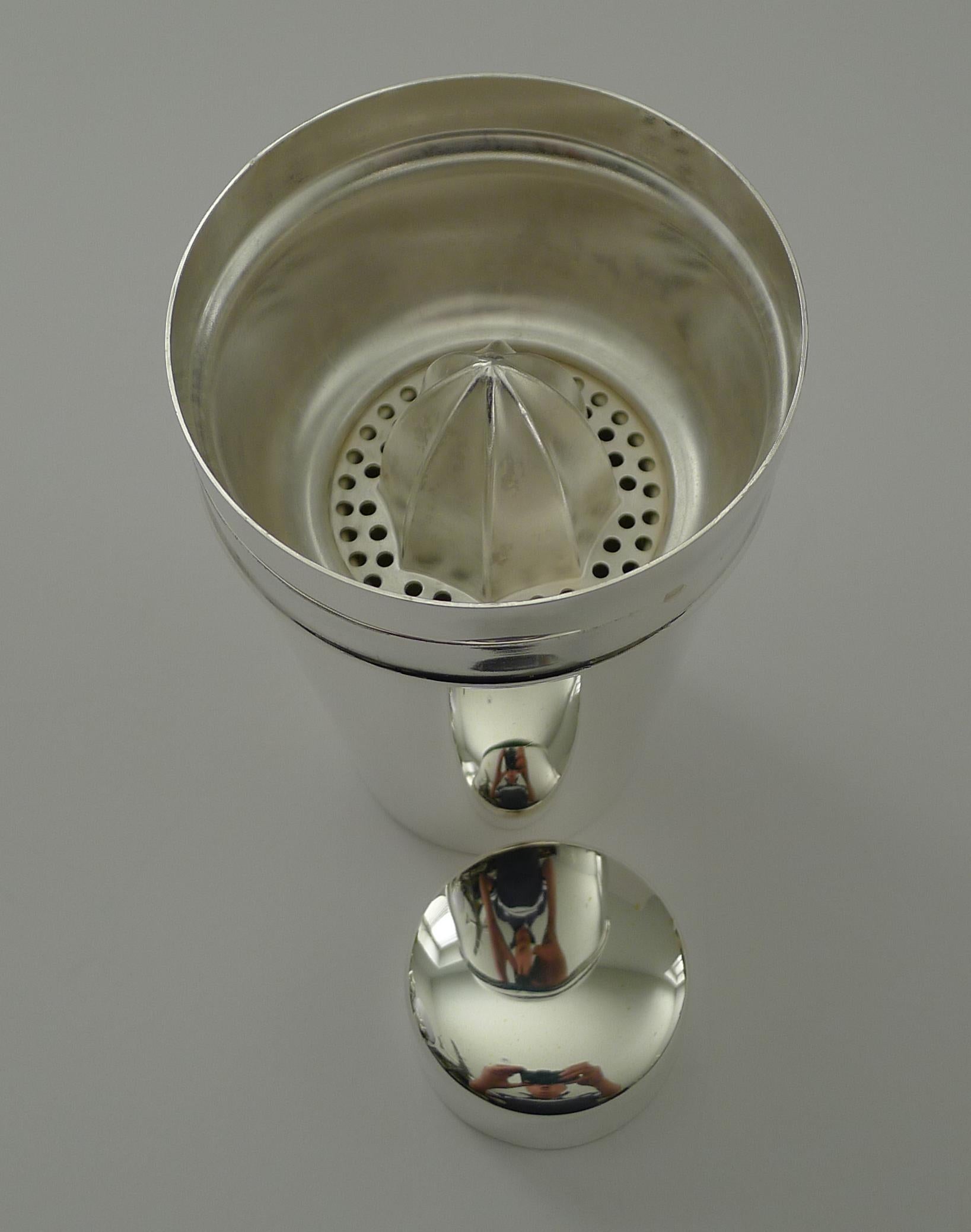 Art Deco Cocktail Shaker With Lemon Squeezer by Mappin & Webb 3