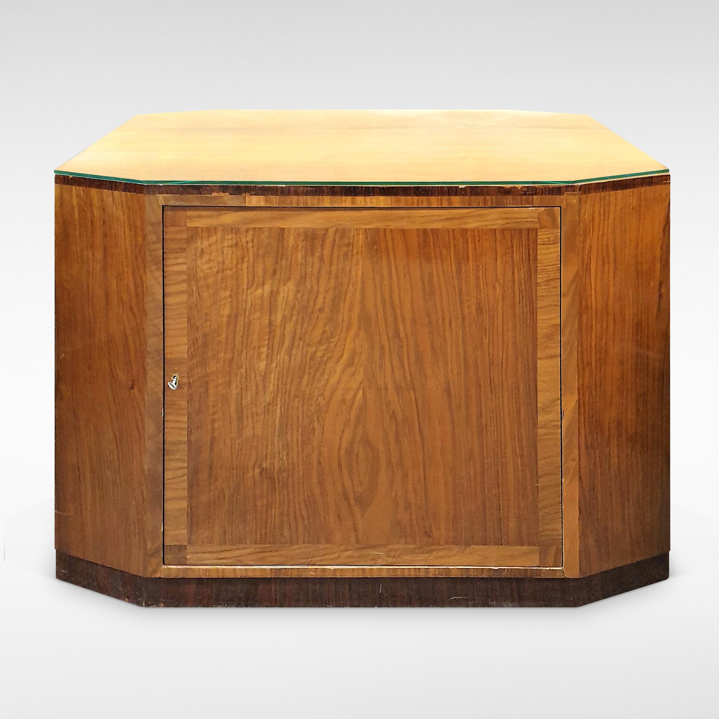 Art Deco Cocktail Table in Walnut and Macassar Ebony For Sale 2