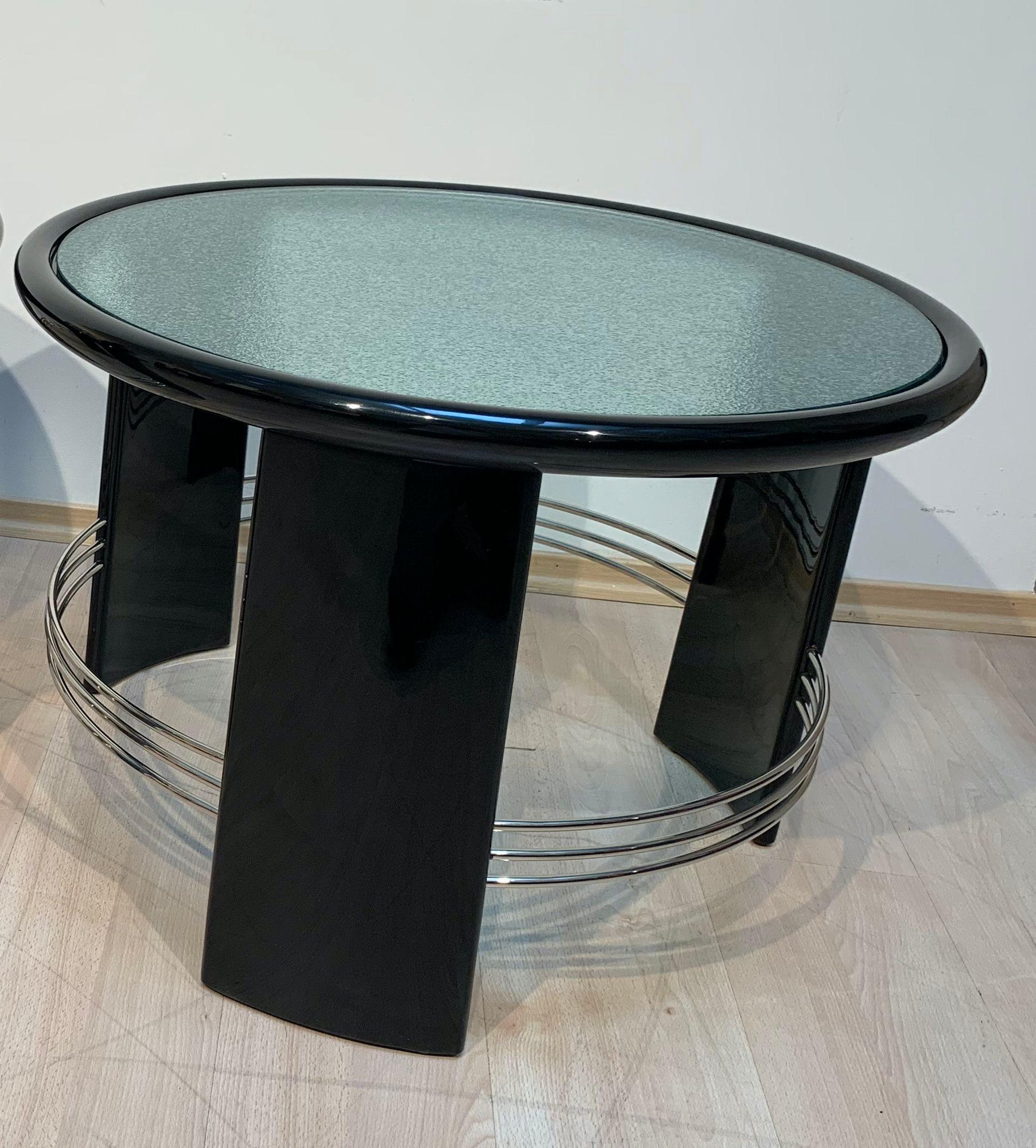 Art Deco Round Coffee Table, Black Lacquer, Chrome, Glass, France circa 1930 For Sale 3