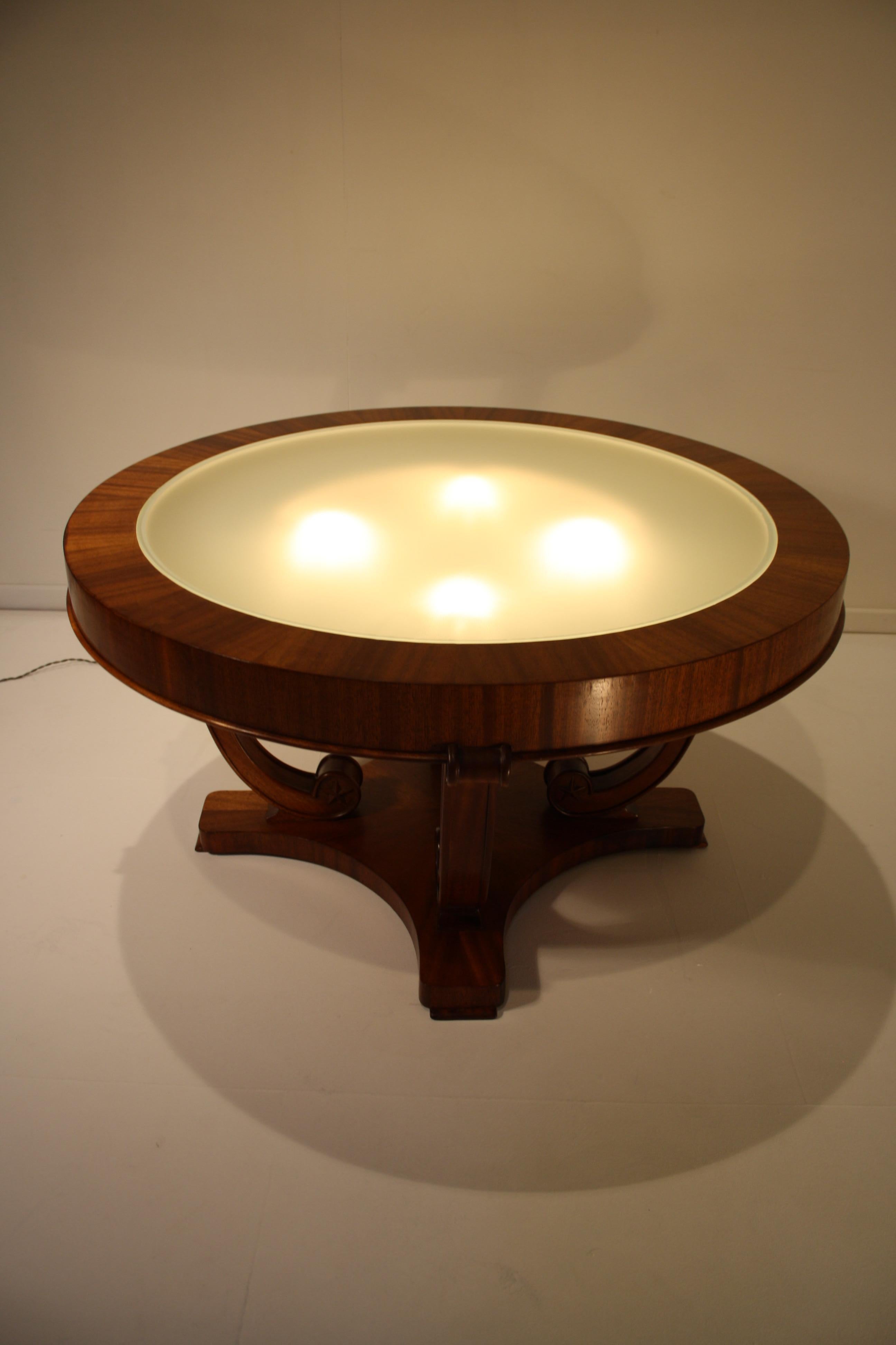 Veneer Art Deco Rosewood Coffee Table by De Coene, 1930s