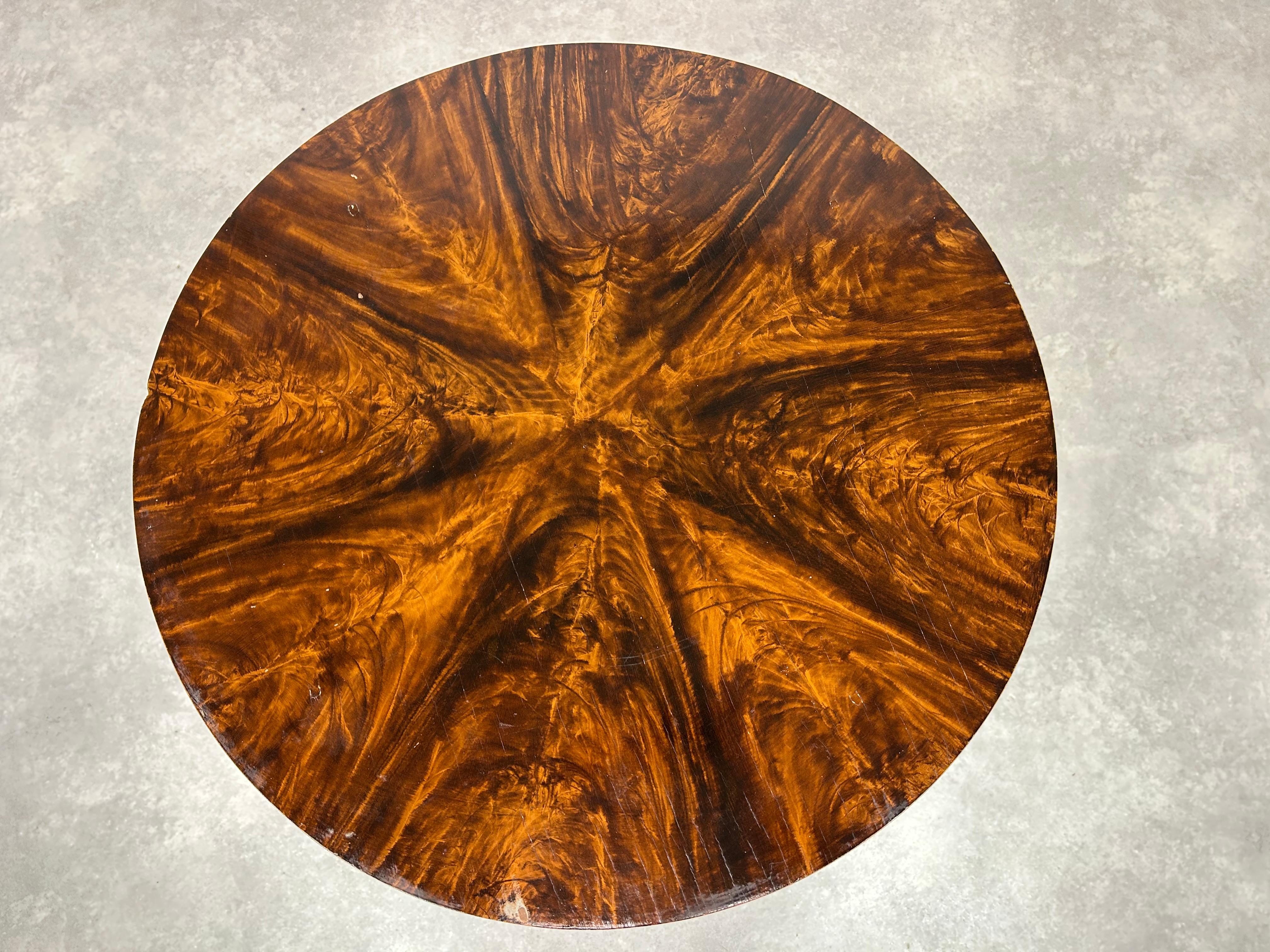 Slovacco Tavolino da caffè Art déco in vendita