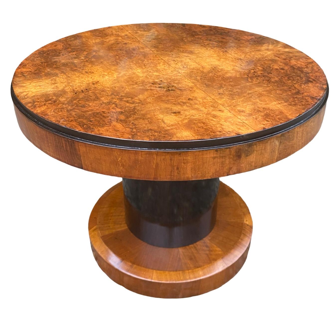Art Deco Coffee Table In Good Condition For Sale In Barnstaple, GB