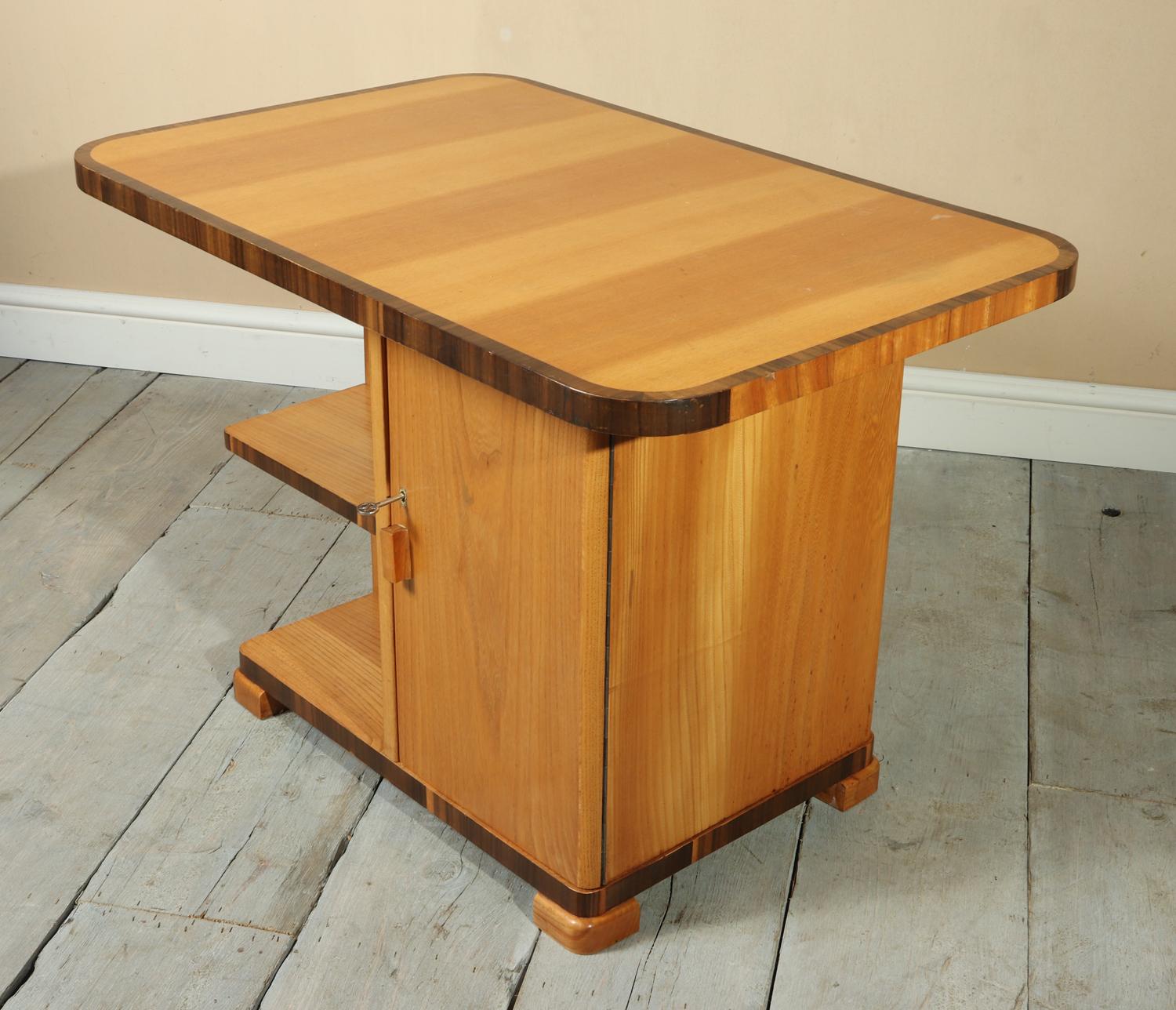 Art Deco Coffee Table in Ash and Walnut For Sale 3
