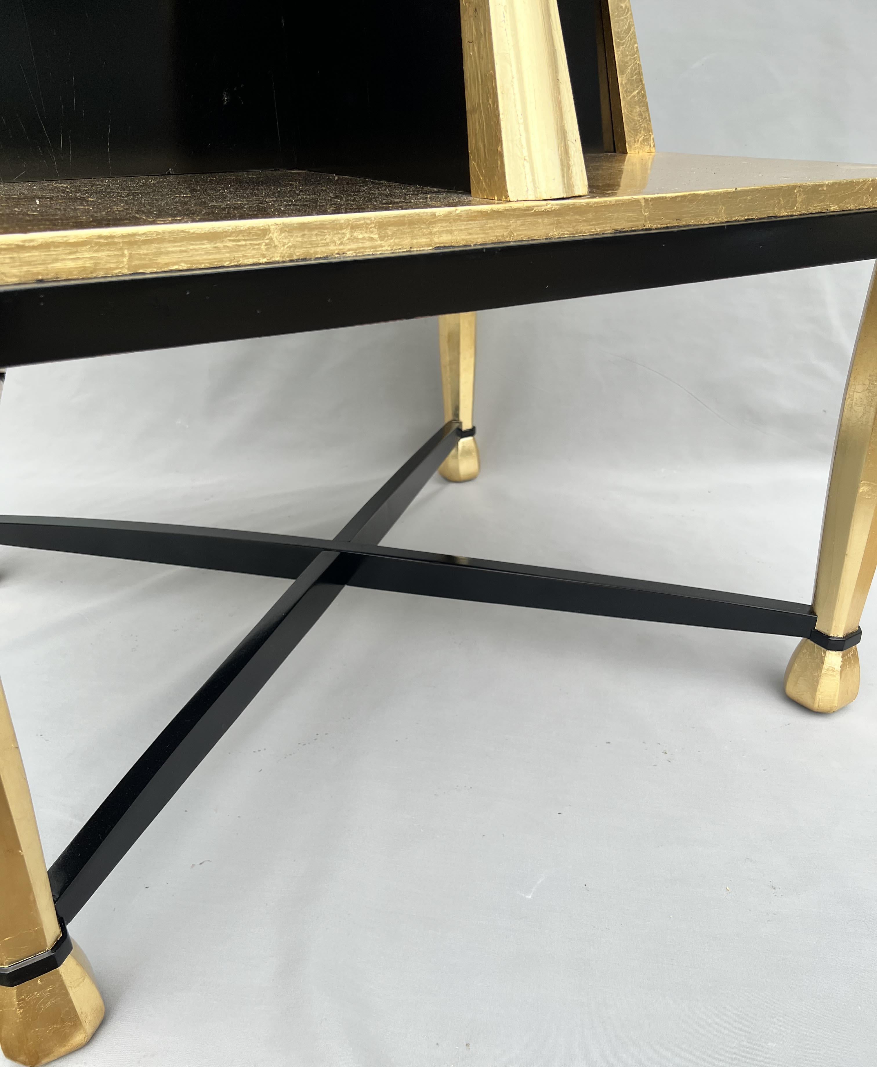 Art Deco Coffee Table in Giltwood and Black Lacquer, 1930s For Sale 4