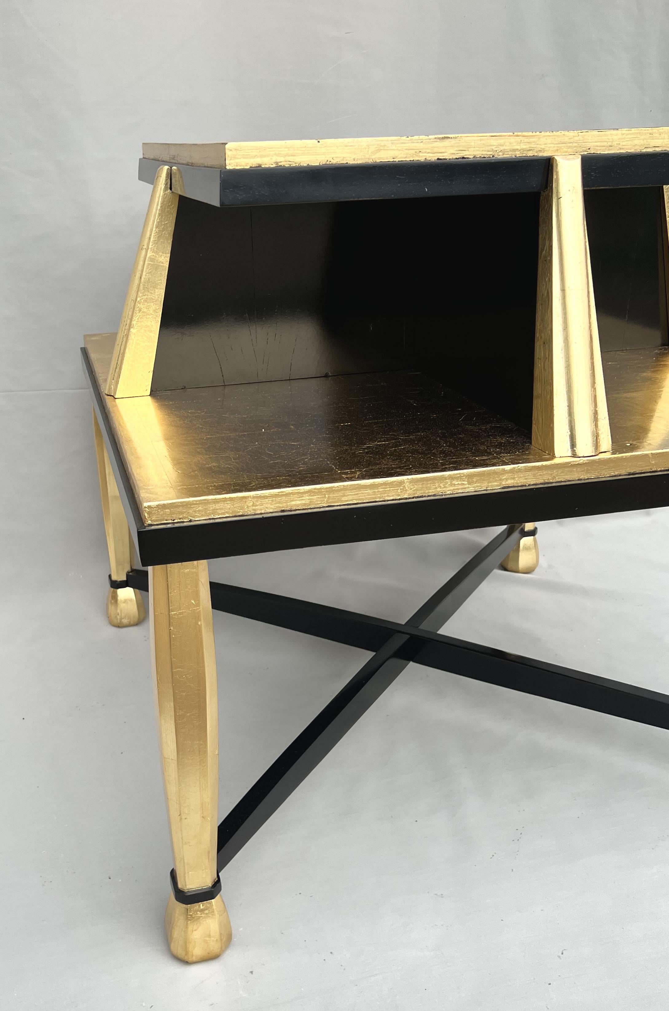 Art Deco Coffee Table in Giltwood and Black Lacquer, 1930s For Sale 13