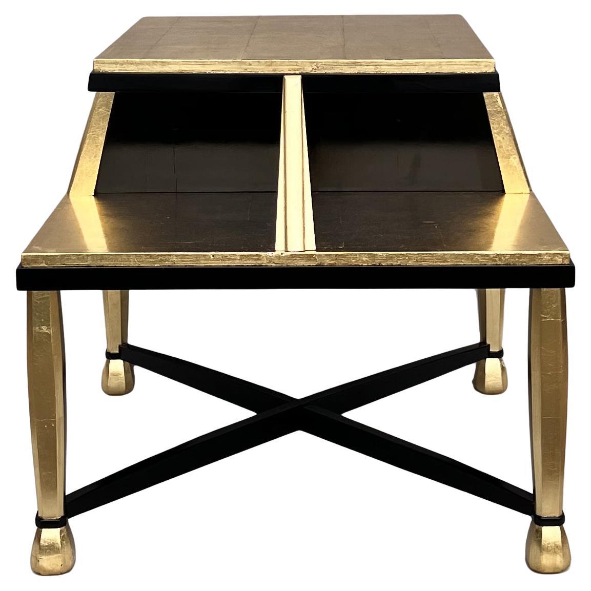 Table basse Art Déco en bois doré et laque noire, années 1930