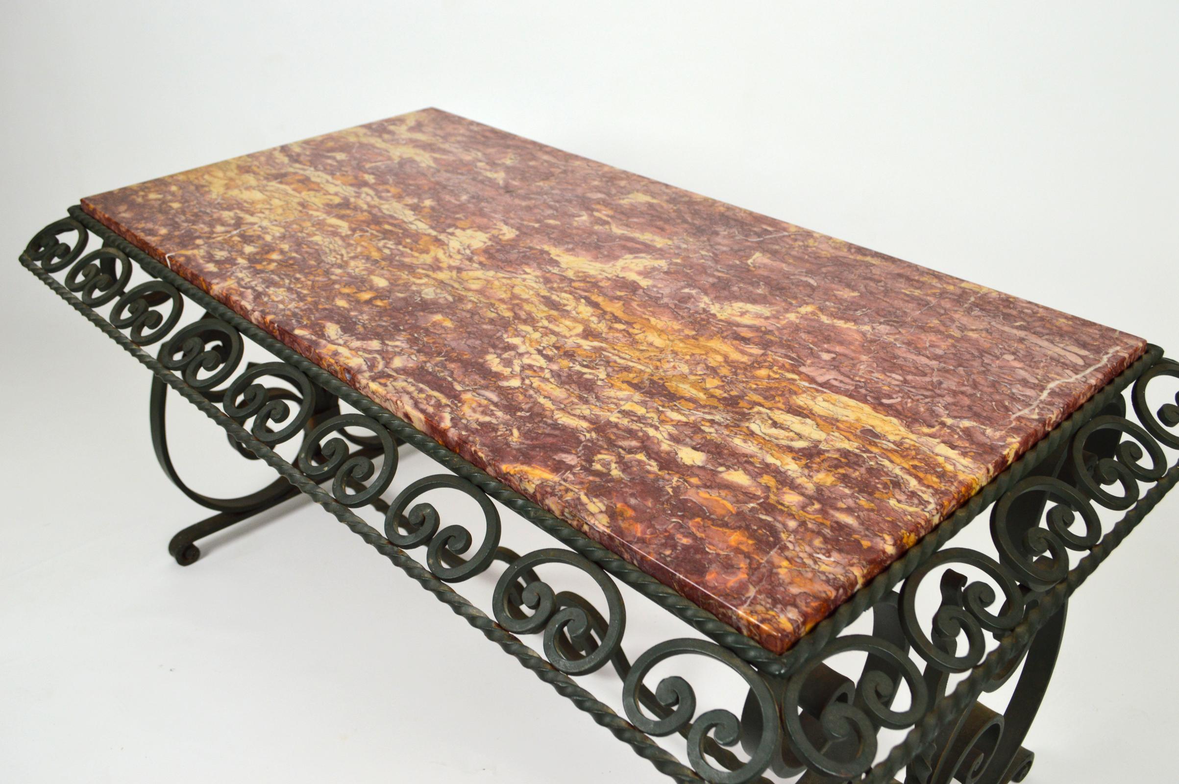 Art Deco Coffee Table in Marble and Wrought Iron, France, circa 1940 For Sale 1