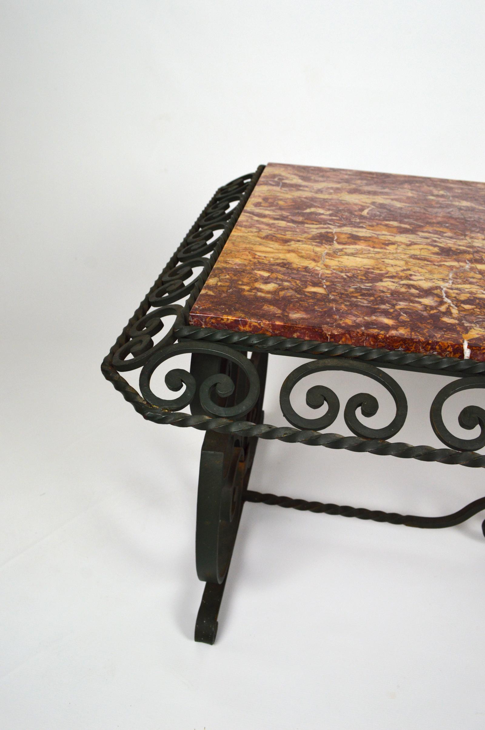 Art Deco Coffee Table in Marble and Wrought Iron, France, circa 1940 For Sale 4